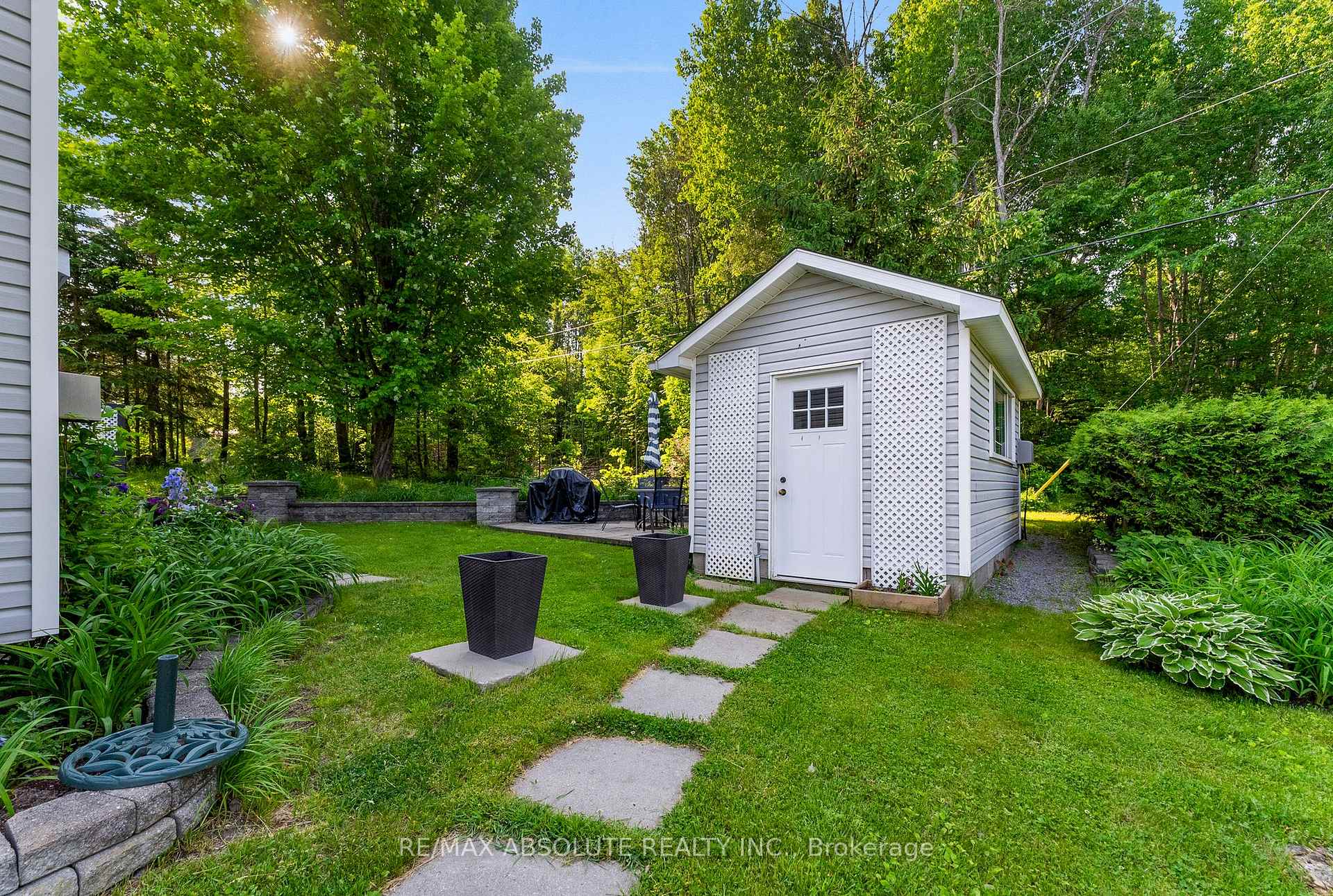 Photo 38 of 813 Archibald Street, McNab/Braeside, Mcnab/Braeside Twps — HOMEH