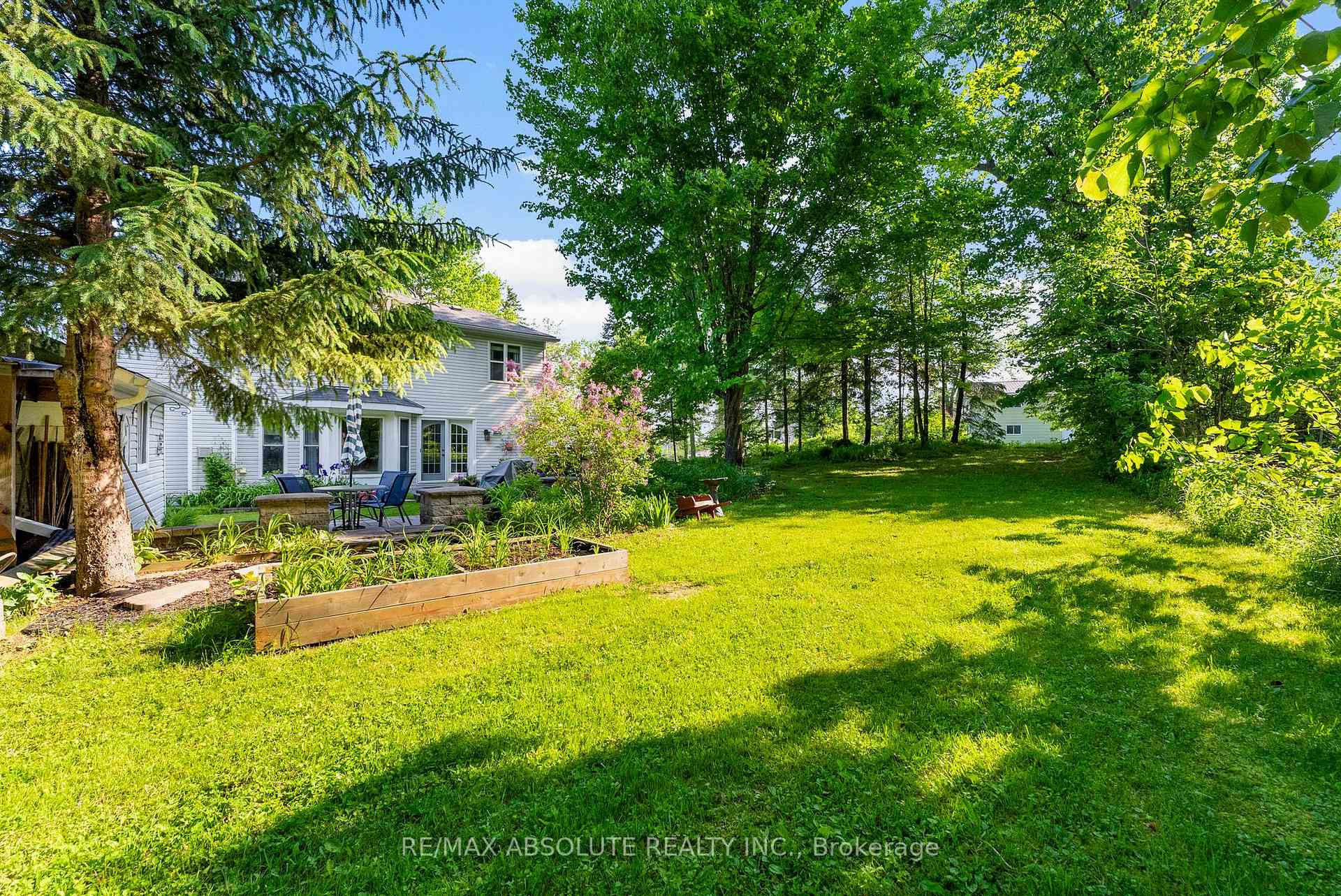 Photo 44 of 813 Archibald Street, McNab/Braeside, Mcnab/Braeside Twps — HOMEH