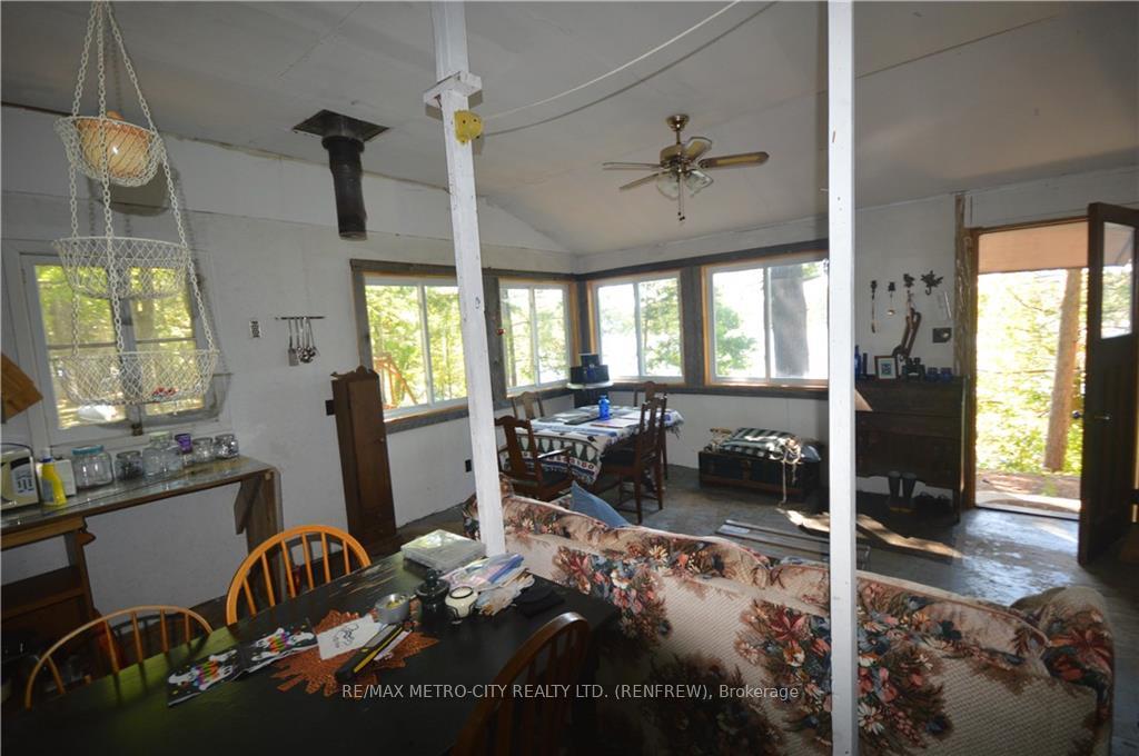 Photo 4 of 2266 Chaspeski Lane, Horton, Horton Twp — HOMEH