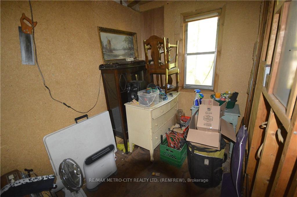 Photo 7 of 2266 Chaspeski Lane, Horton, Horton Twp — HOMEH