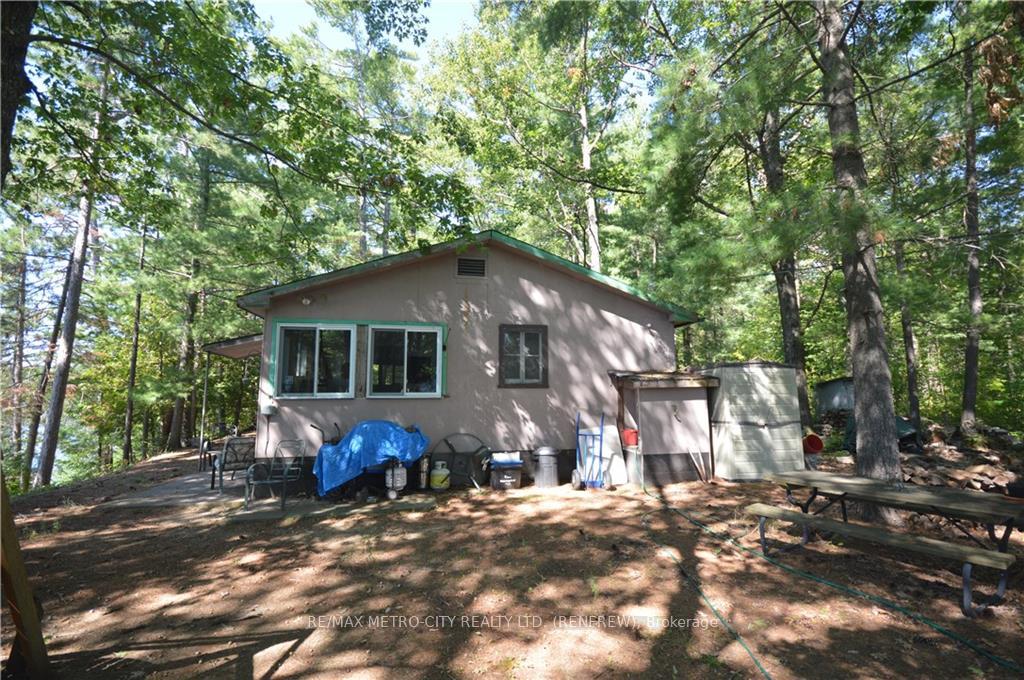 Photo 10 of 2266 Chaspeski Lane, Horton, Horton Twp — HOMEH