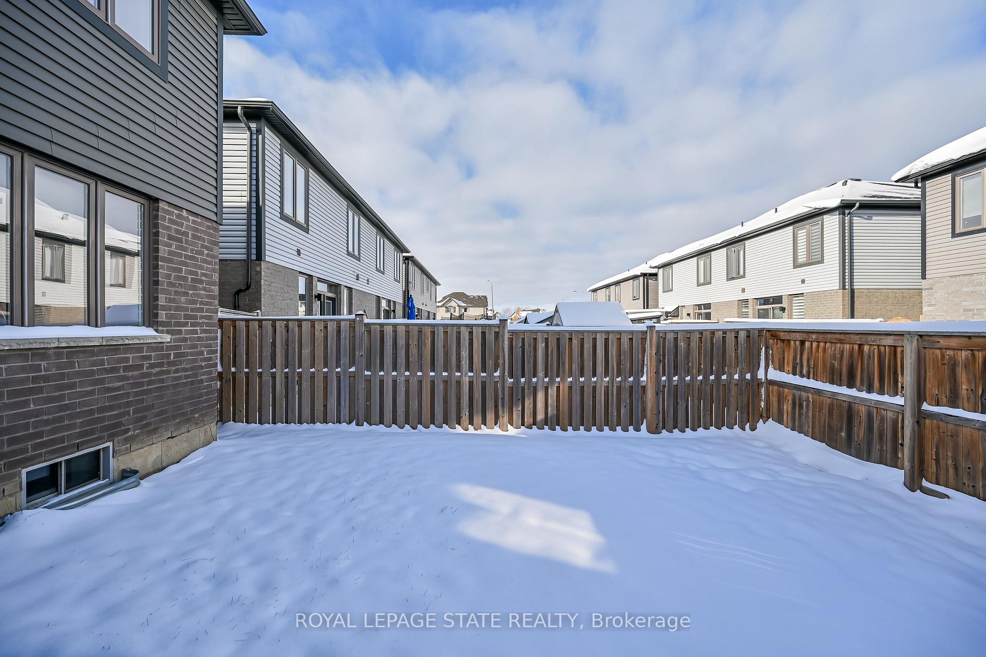 Photo 40 of 9 Rouley Lane, Hamilton, Meadowlands — HOMEH