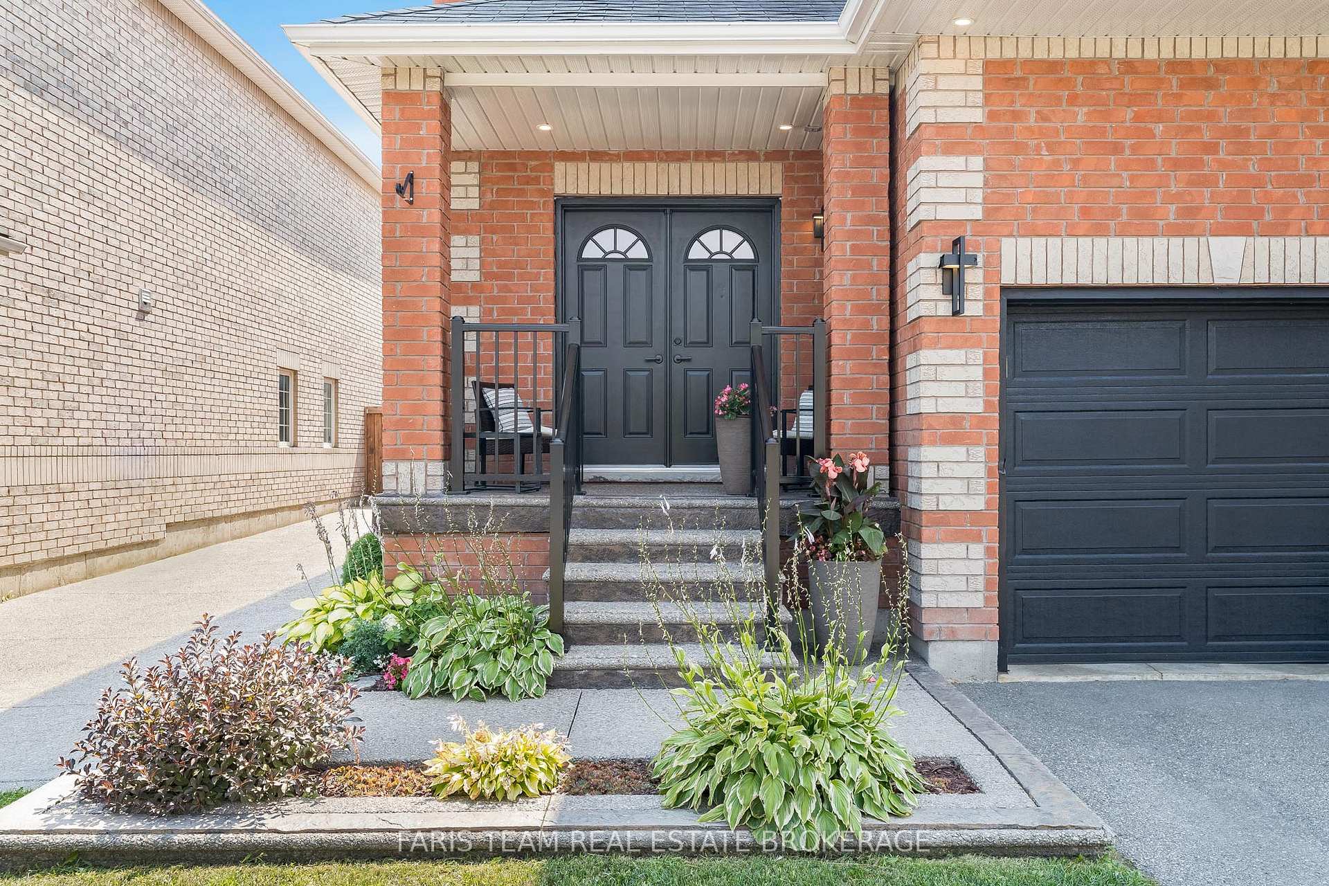 Photo 4 of 1377 Sheldon Street, Innisfil, Alcona — HOMEH