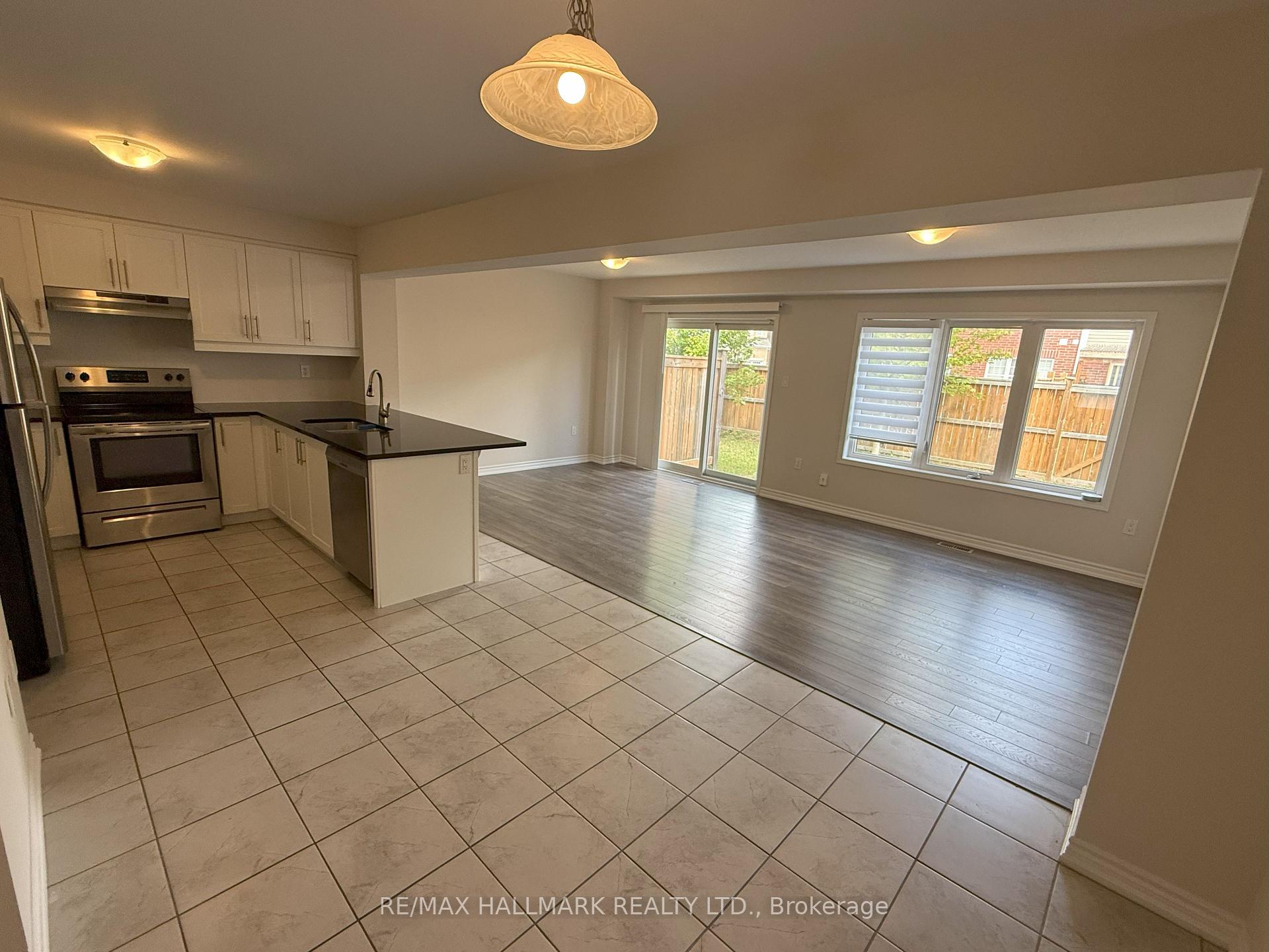 Photo 3 of 262 Waterbrook Lane, Kitchener — HOMEH