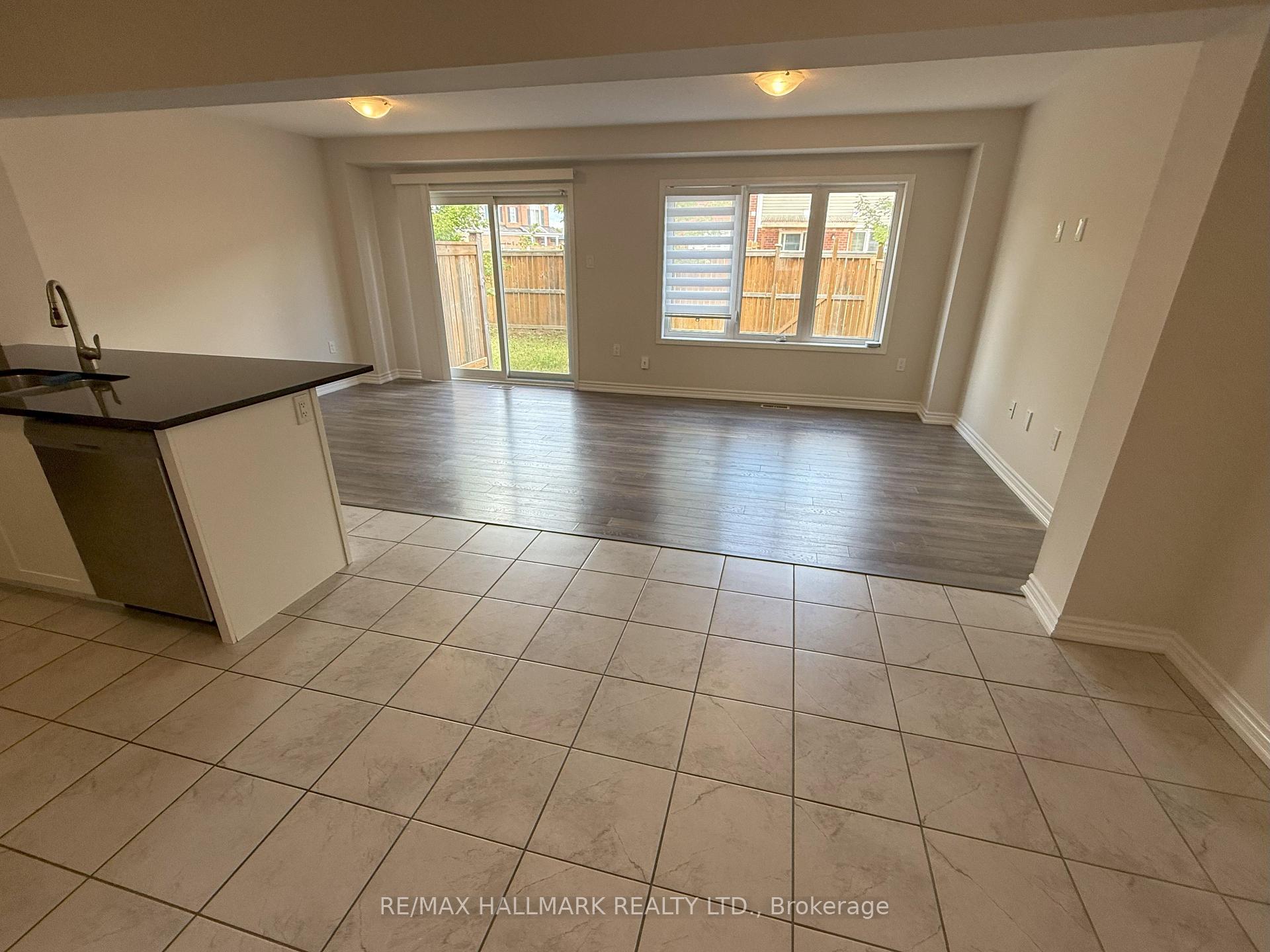 Photo 4 of 262 Waterbrook Lane, Kitchener — HOMEH