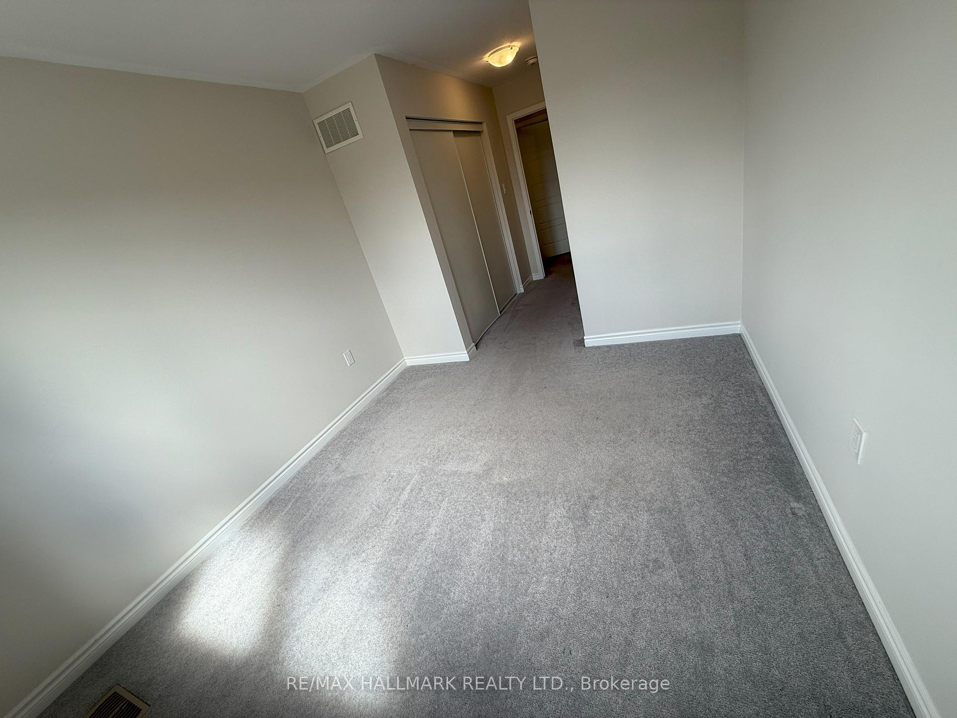 Photo 14 of 262 Waterbrook Lane, Kitchener — HOMEH