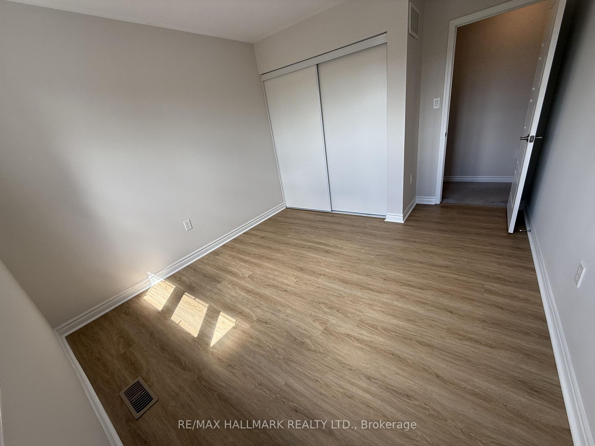 Photo 18 of 262 Waterbrook Lane, Kitchener — HOMEH