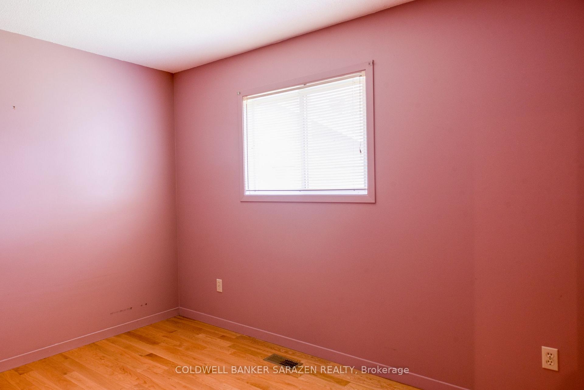 Photo 20 of 7 Robinson Street, McNab/Braeside, Mcnab/Braeside Twps — HOMEH