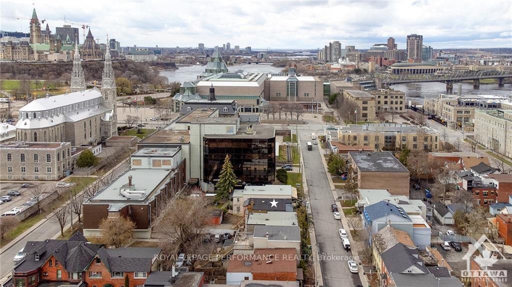 Photo 2 of 46 St Andrew Street, Ottawa, Lower Town/Byward Market — HOMEH