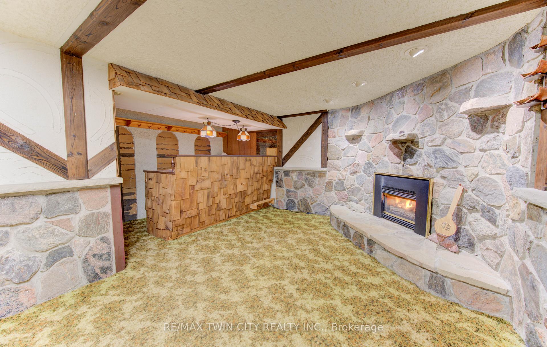 Photo 24 of 114 Selkirk Drive, Kitchener — HOMEH