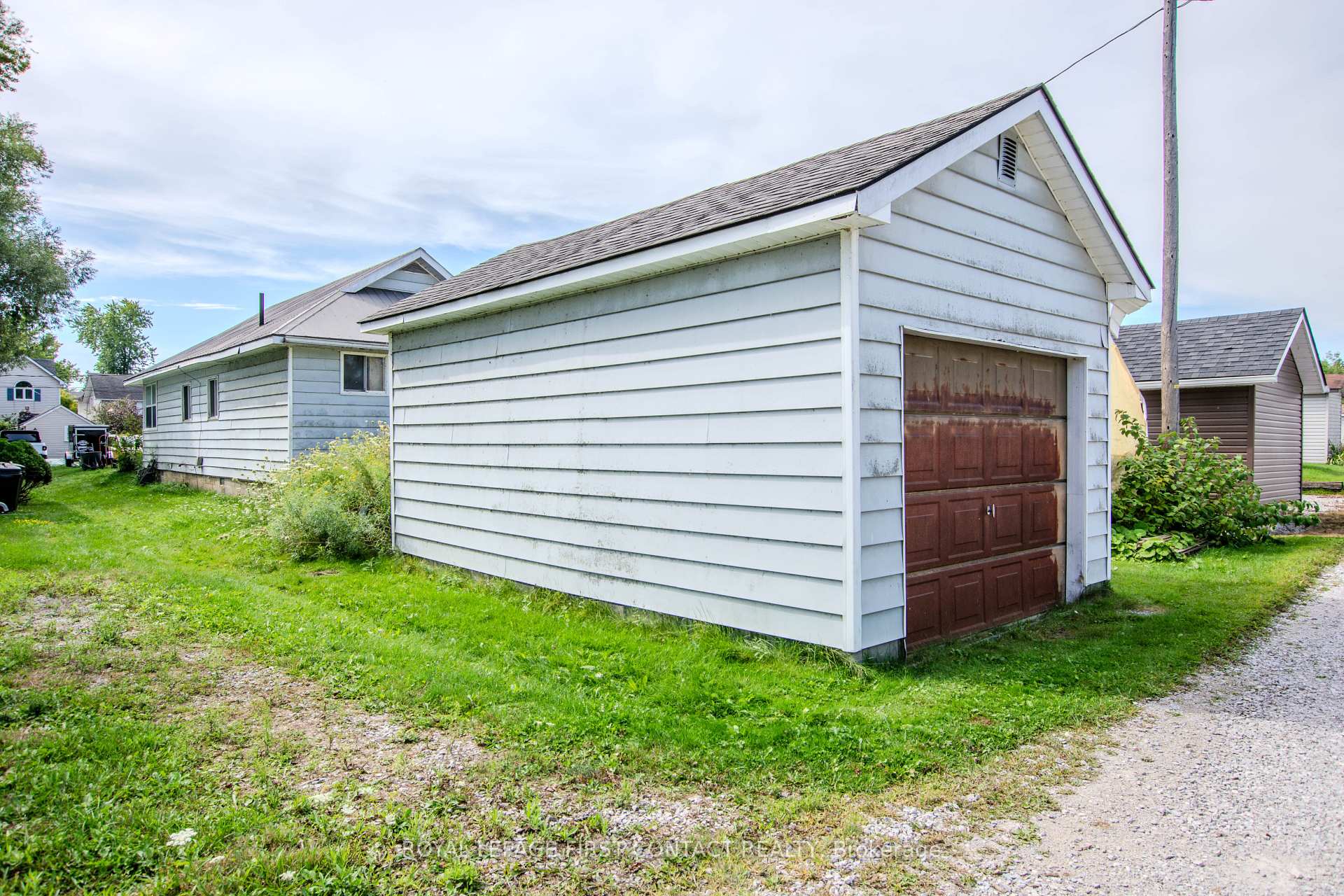 Photo 7 of 1056 Wood Street, Innisfil, Rural Innisfil — HOMEH