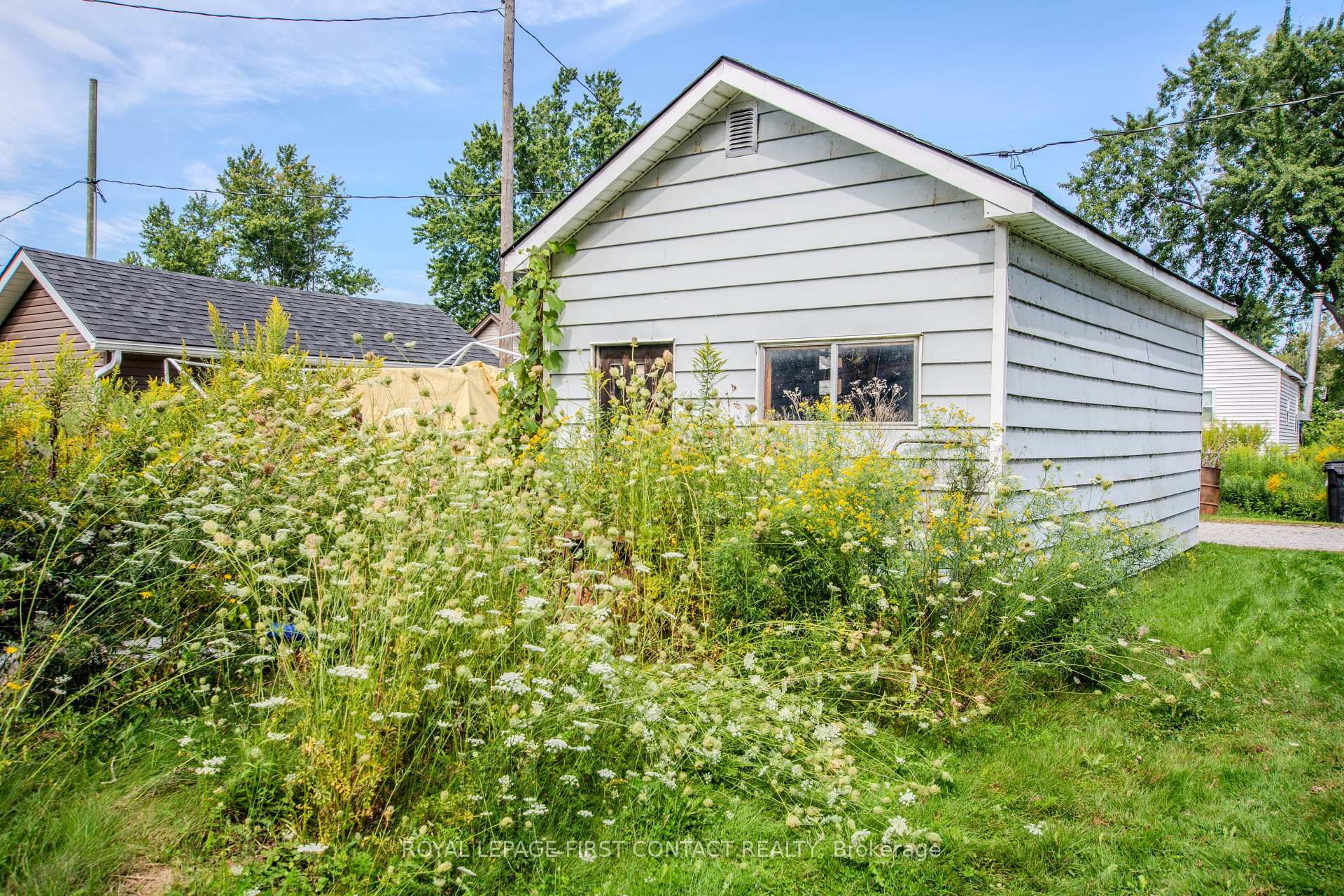Photo 8 of 1056 Wood Street, Innisfil, Rural Innisfil — HOMEH