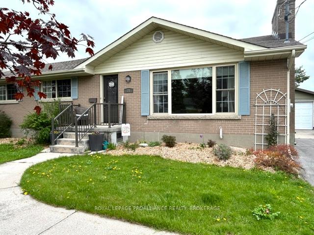Front of 31 Sherwood Avenue