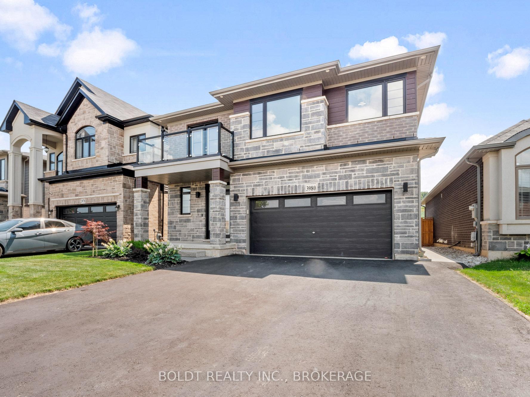 Front of 3980 Highland Park Drive