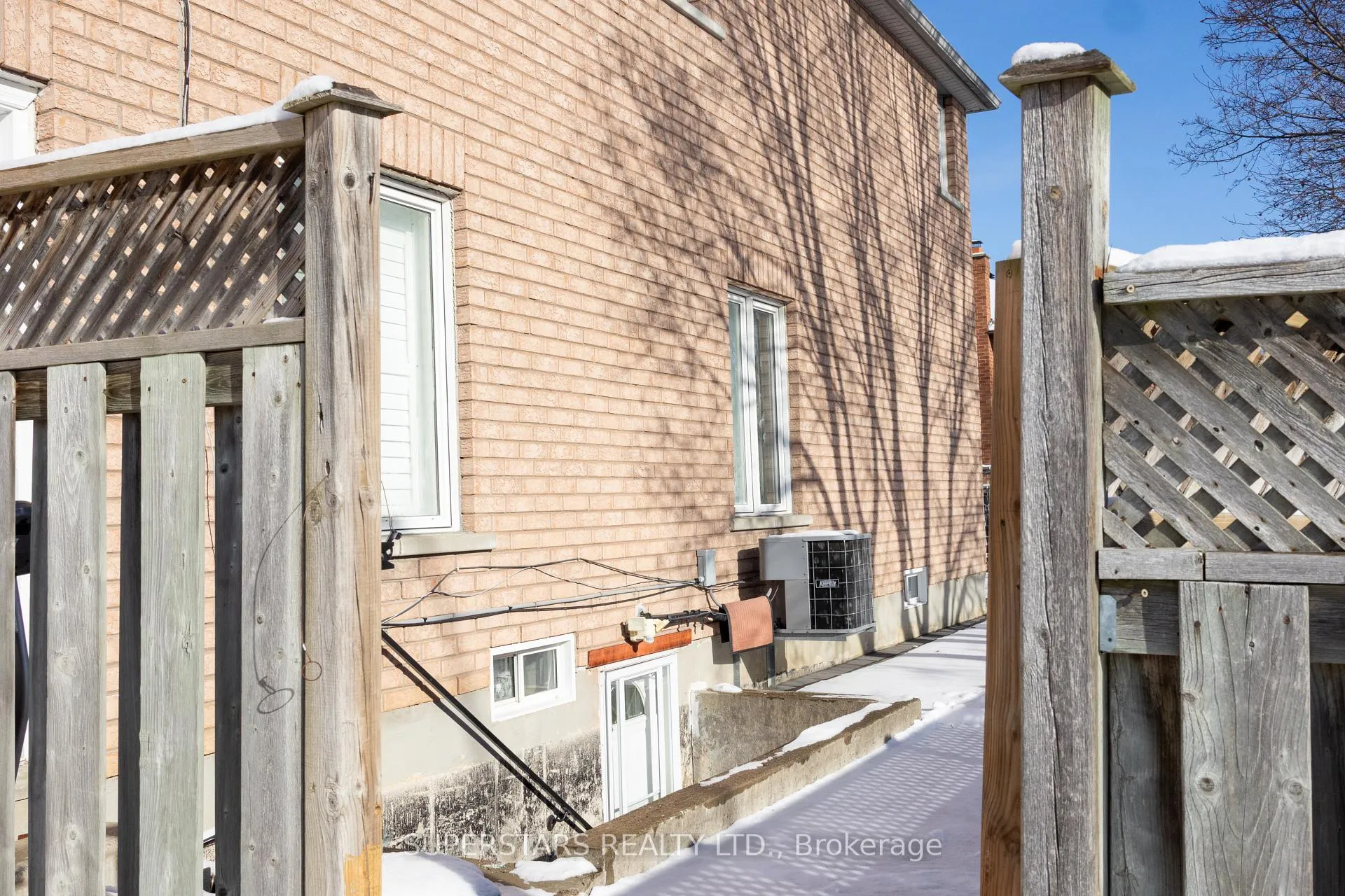 Photo 3 of Unit Bsmt, 161 Mary Pearson Drive, Markham, Middlefield — HOMEH