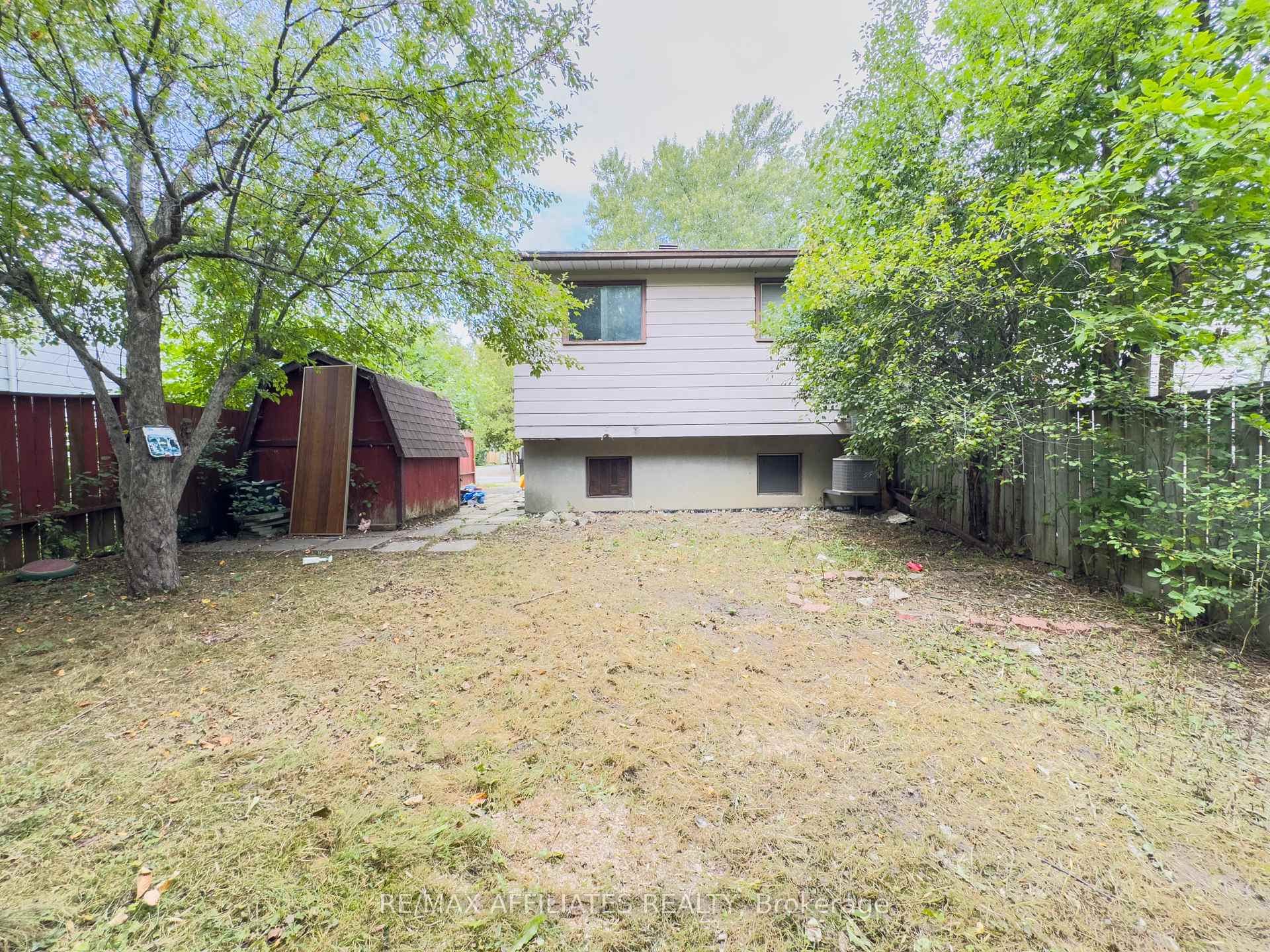 Photo 22 of Unit Lower, 222 Castlefrank Road, Ottawa, Kanata - Glencairn/Hazeldean — HOMEH