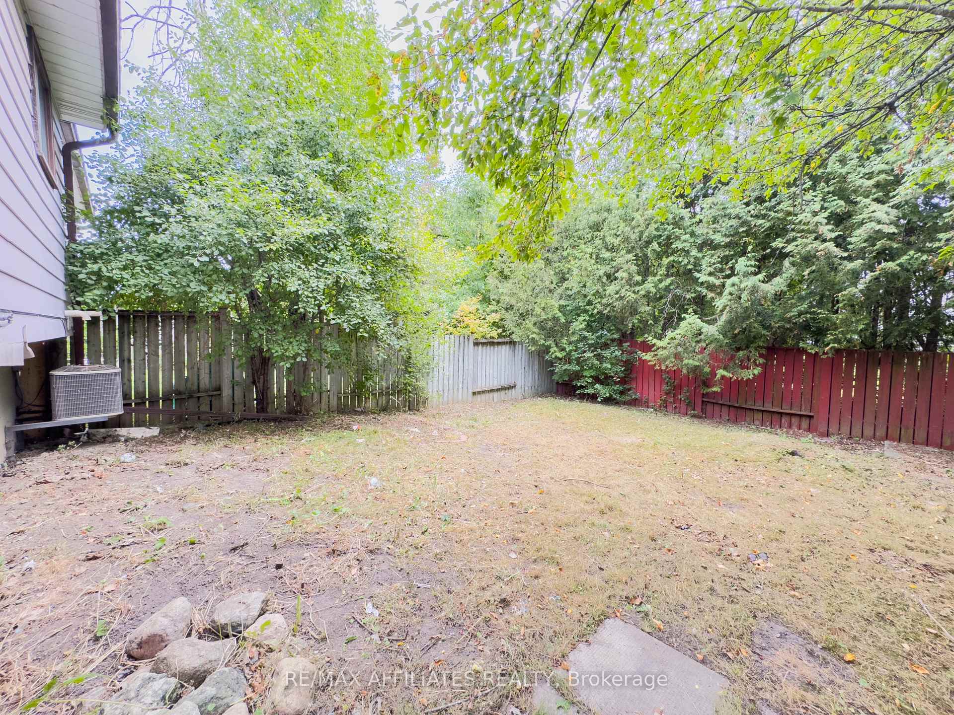 Photo 23 of Unit Lower, 222 Castlefrank Road, Ottawa, Kanata - Glencairn/Hazeldean — HOMEH