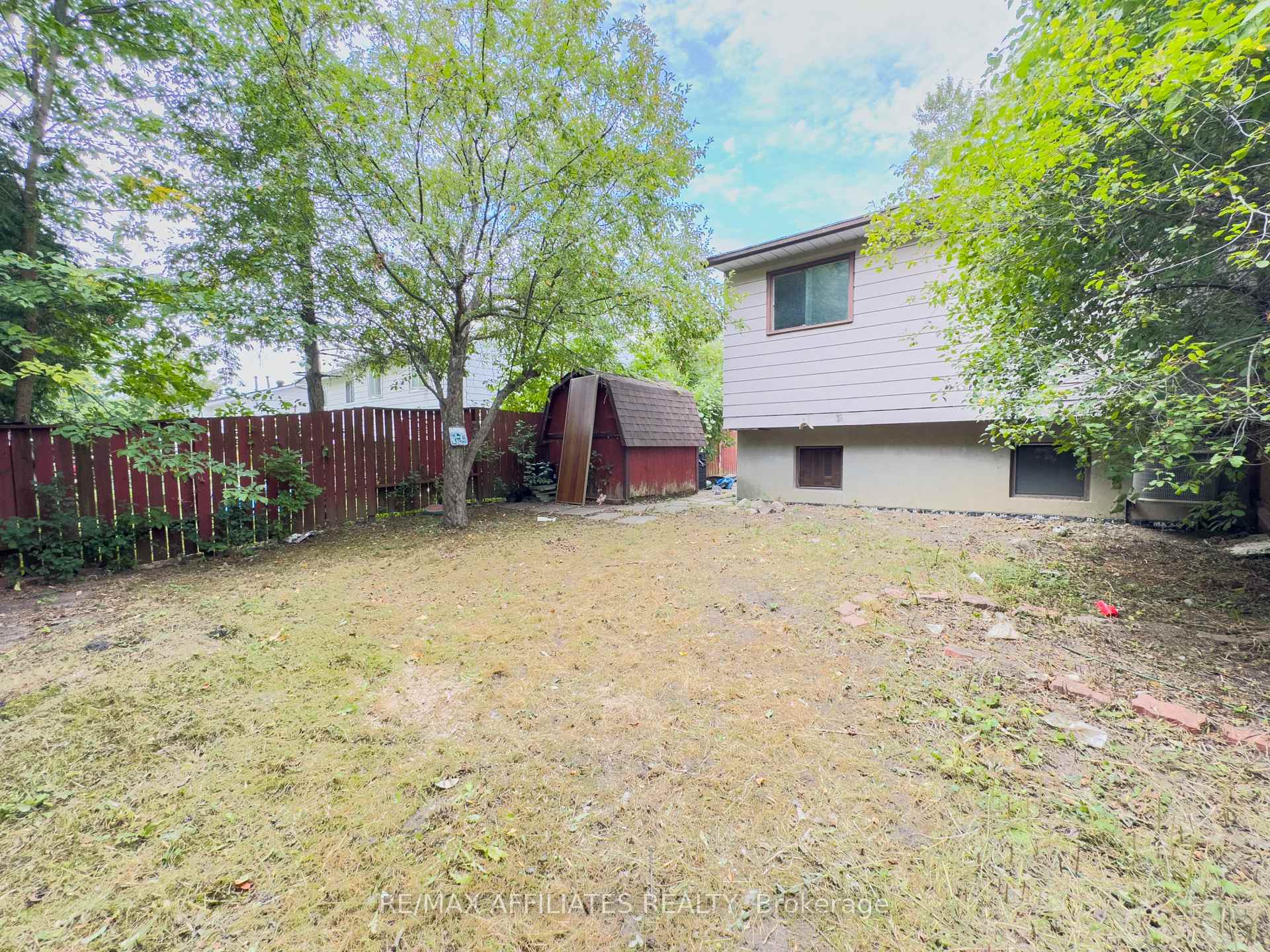 Photo 24 of Unit Lower, 222 Castlefrank Road, Ottawa, Kanata - Glencairn/Hazeldean — HOMEH