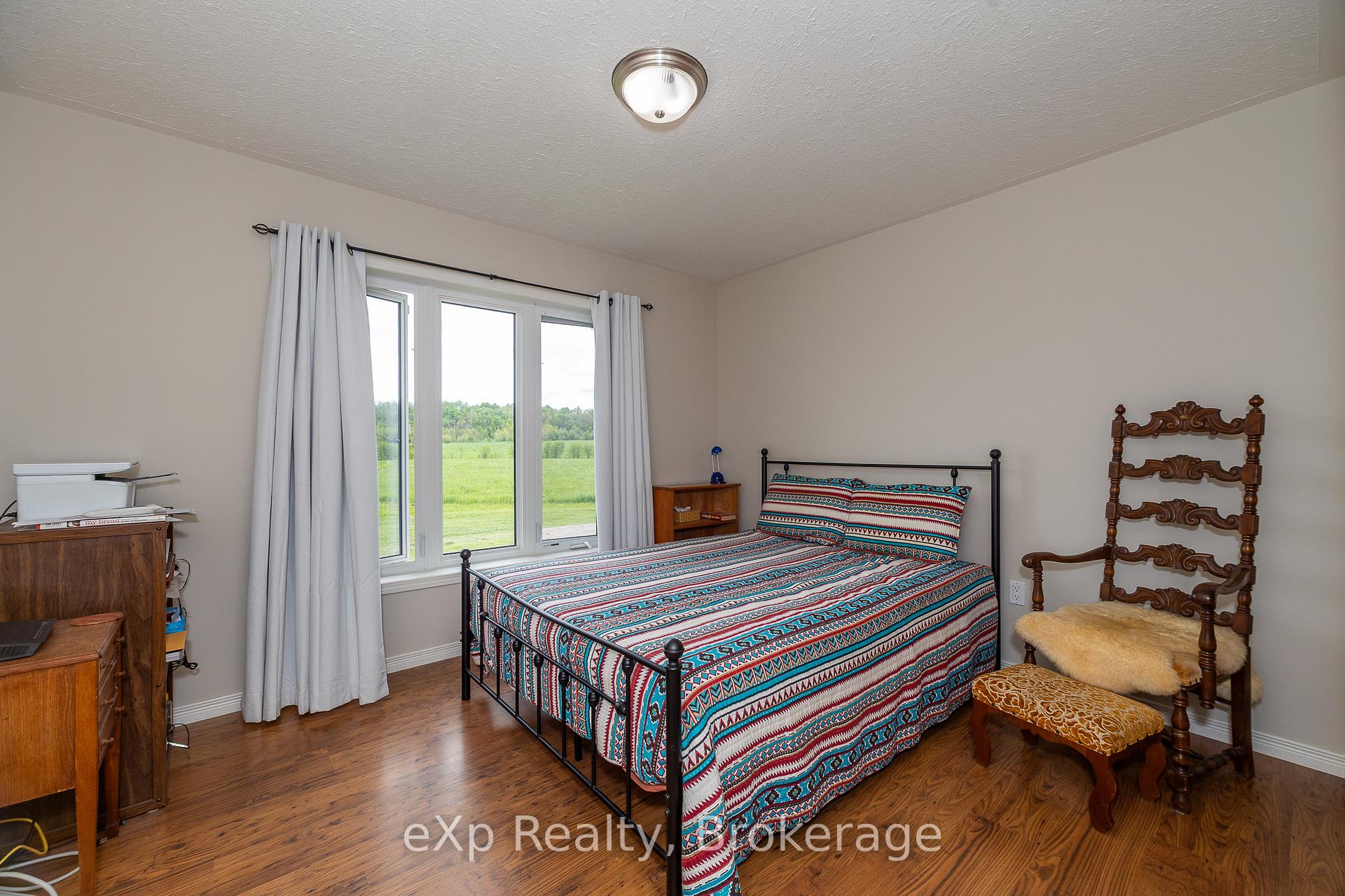 Photo 19 of 46304 Old Mail Road, Meaford — HOMEH