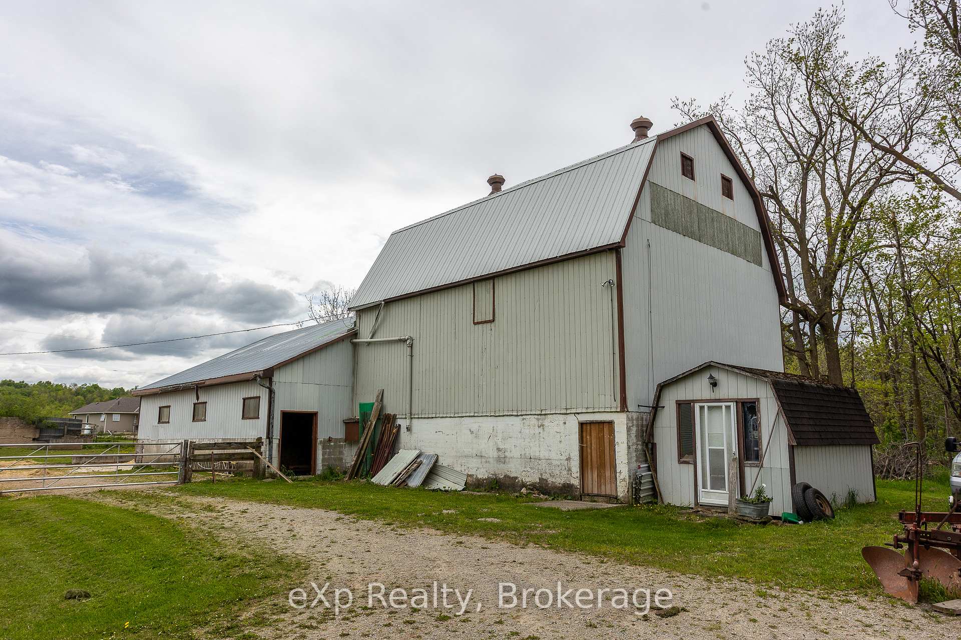 Photo 29 of 46304 Old Mail Road, Meaford — HOMEH