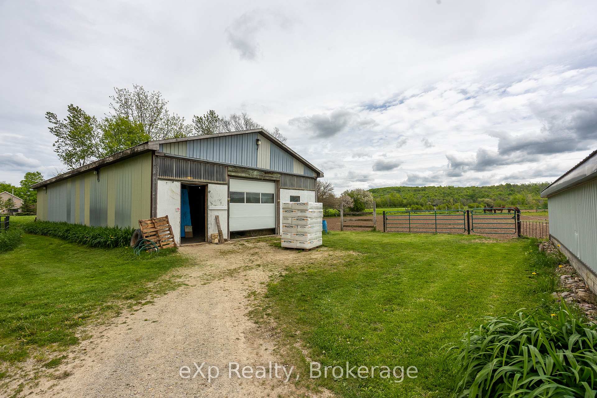 Photo 34 of 46304 Old Mail Road, Meaford — HOMEH