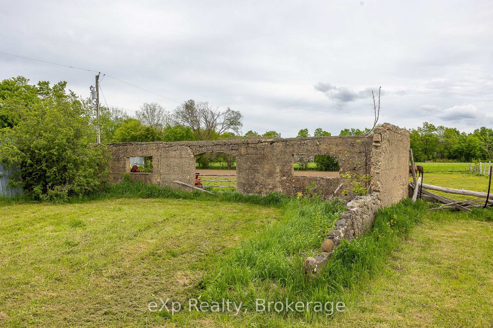 Photo 36 of 46304 Old Mail Road, Meaford — HOMEH