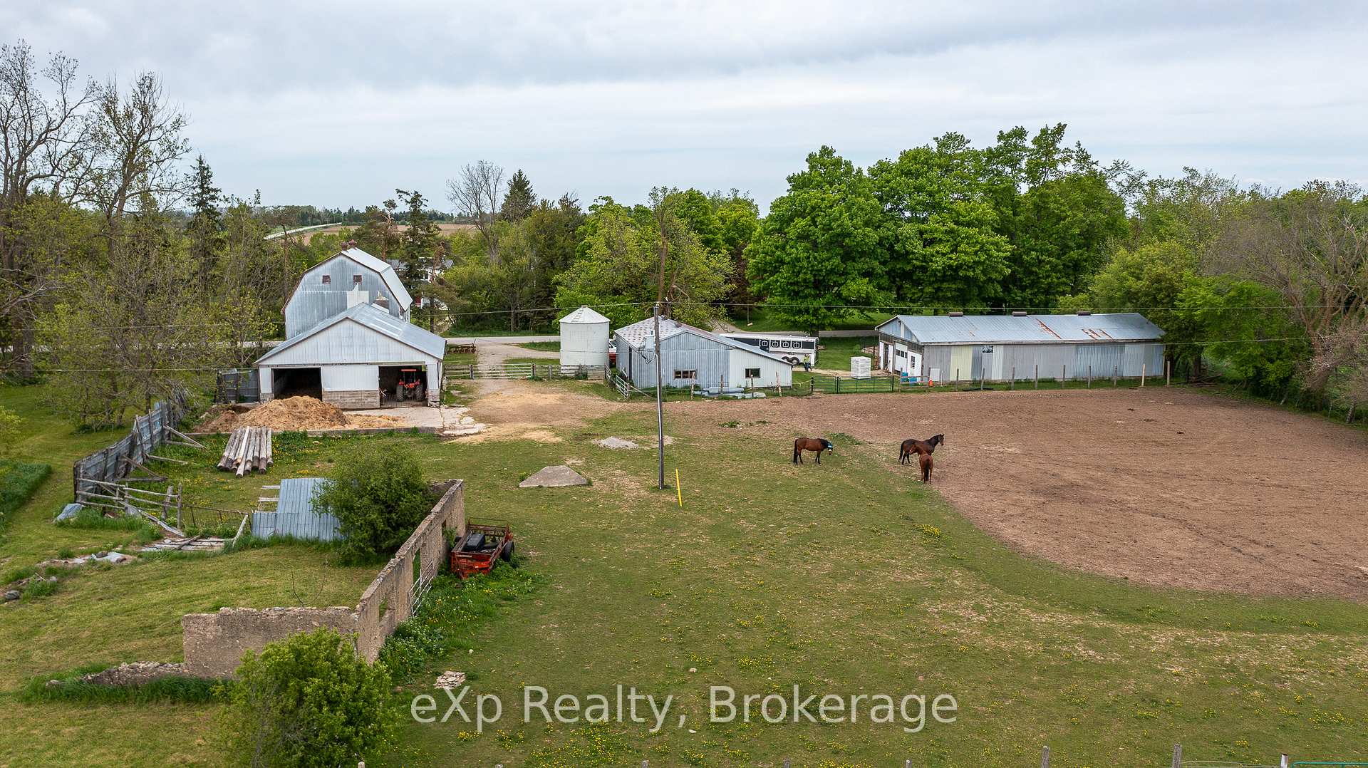 Photo 38 of 46304 Old Mail Road, Meaford — HOMEH