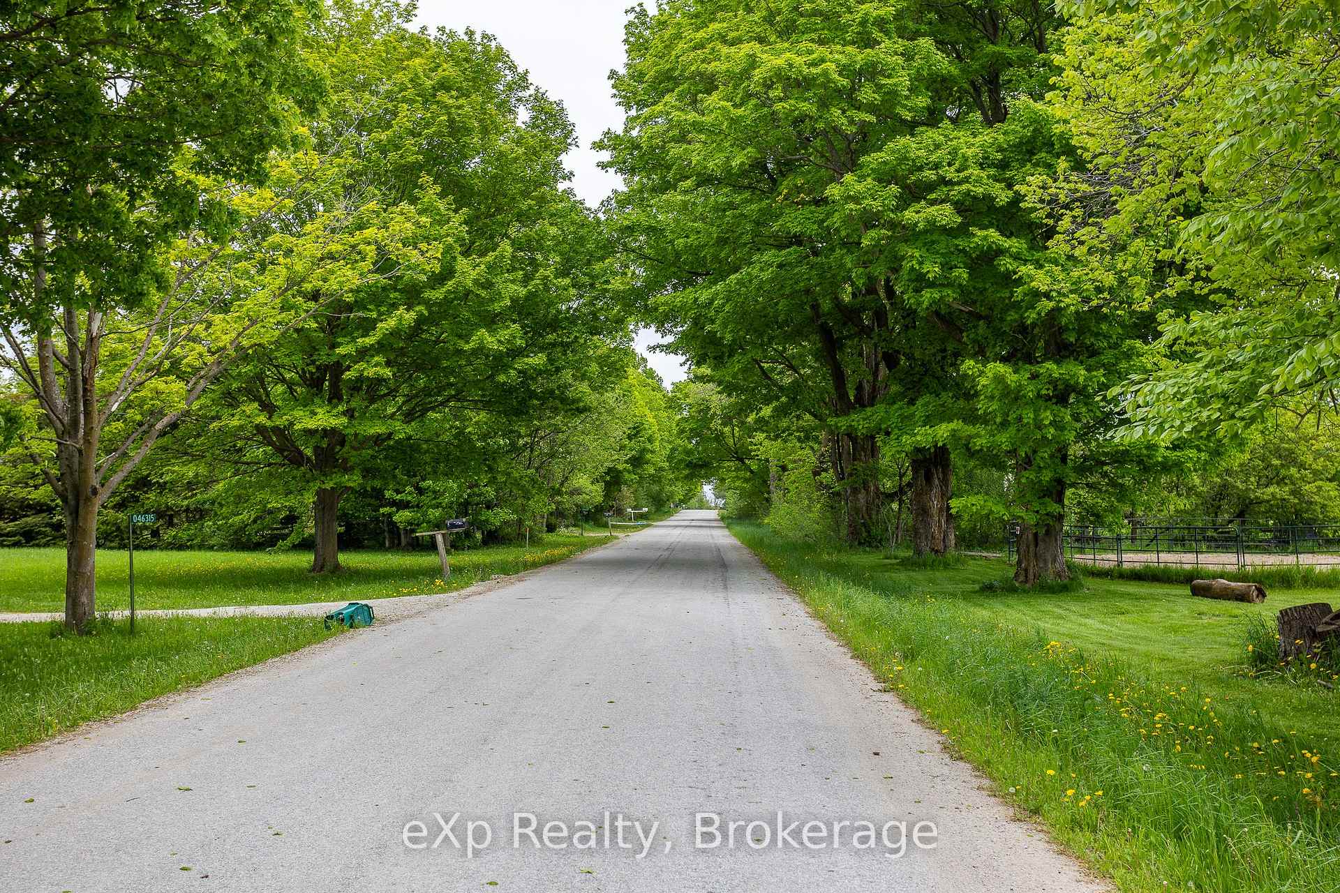 Photo 42 of 46304 Old Mail Road, Meaford — HOMEH