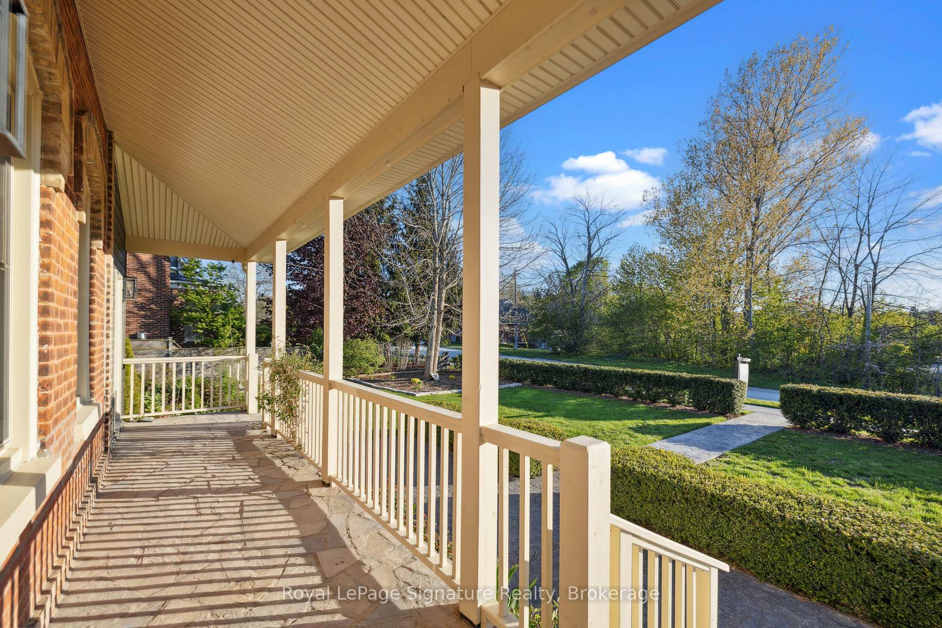 Photo 4 of 49 Denmark Street, Meaford — HOMEH