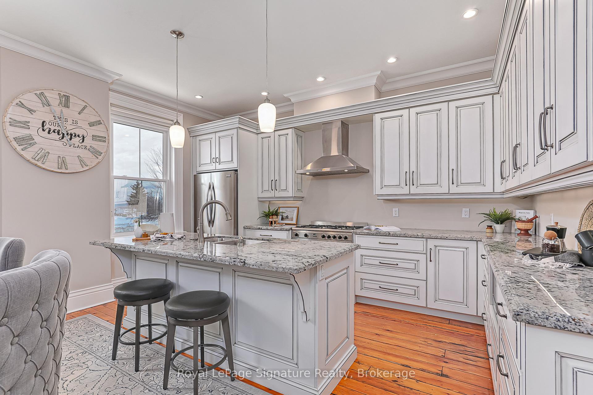 Photo 11 of 49 Denmark Street, Meaford — HOMEH