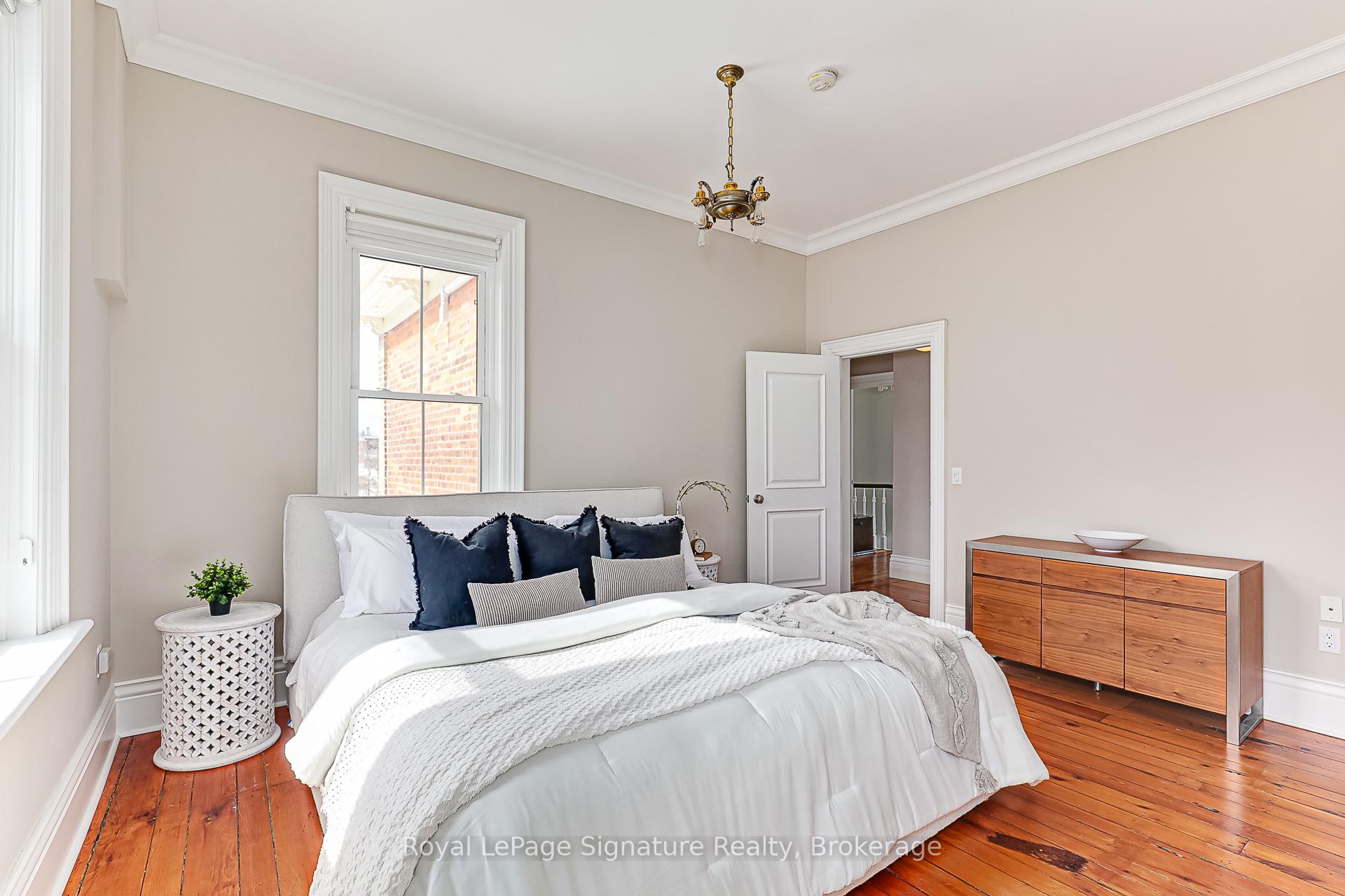 Photo 24 of 49 Denmark Street, Meaford — HOMEH