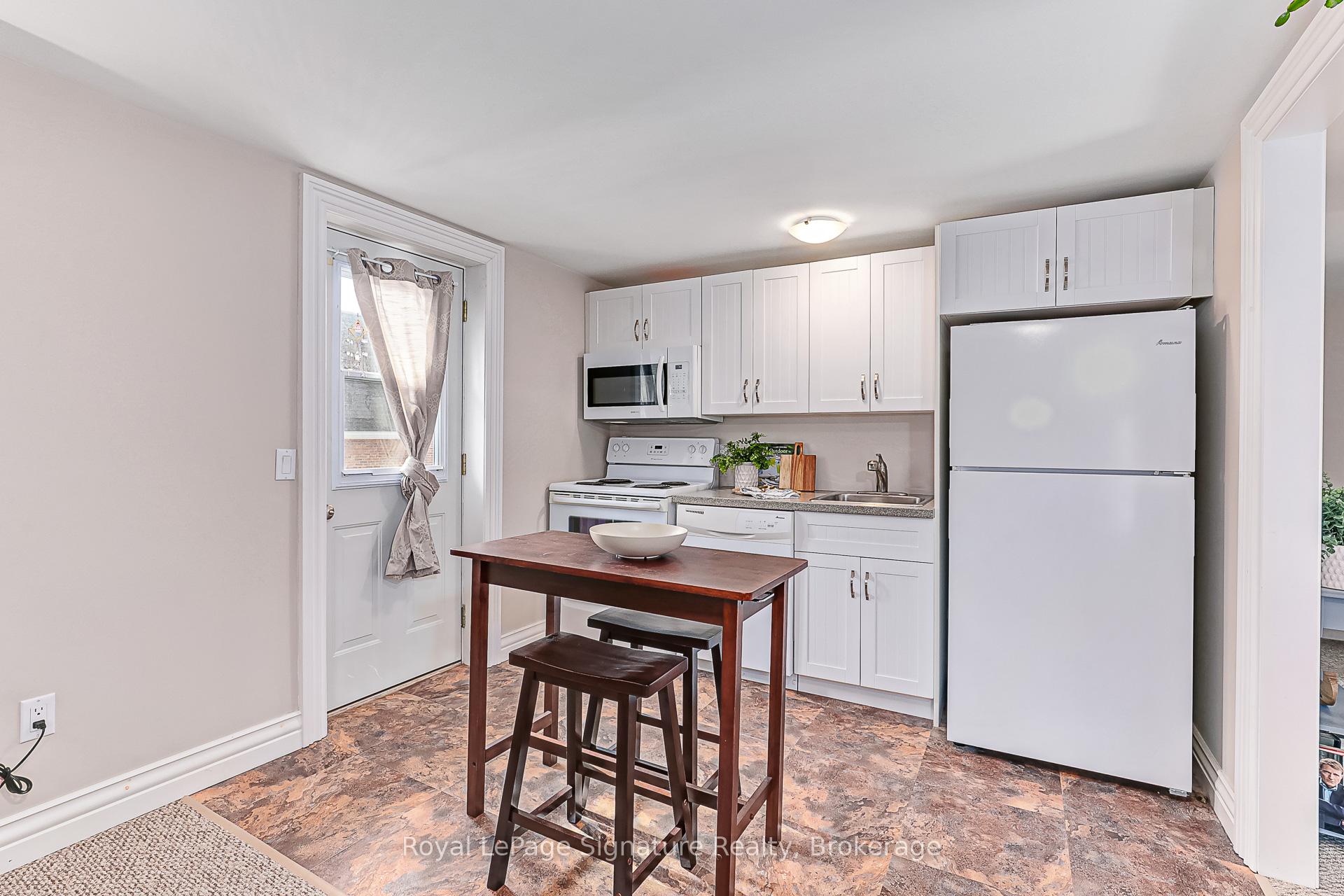 Photo 30 of 49 Denmark Street, Meaford — HOMEH