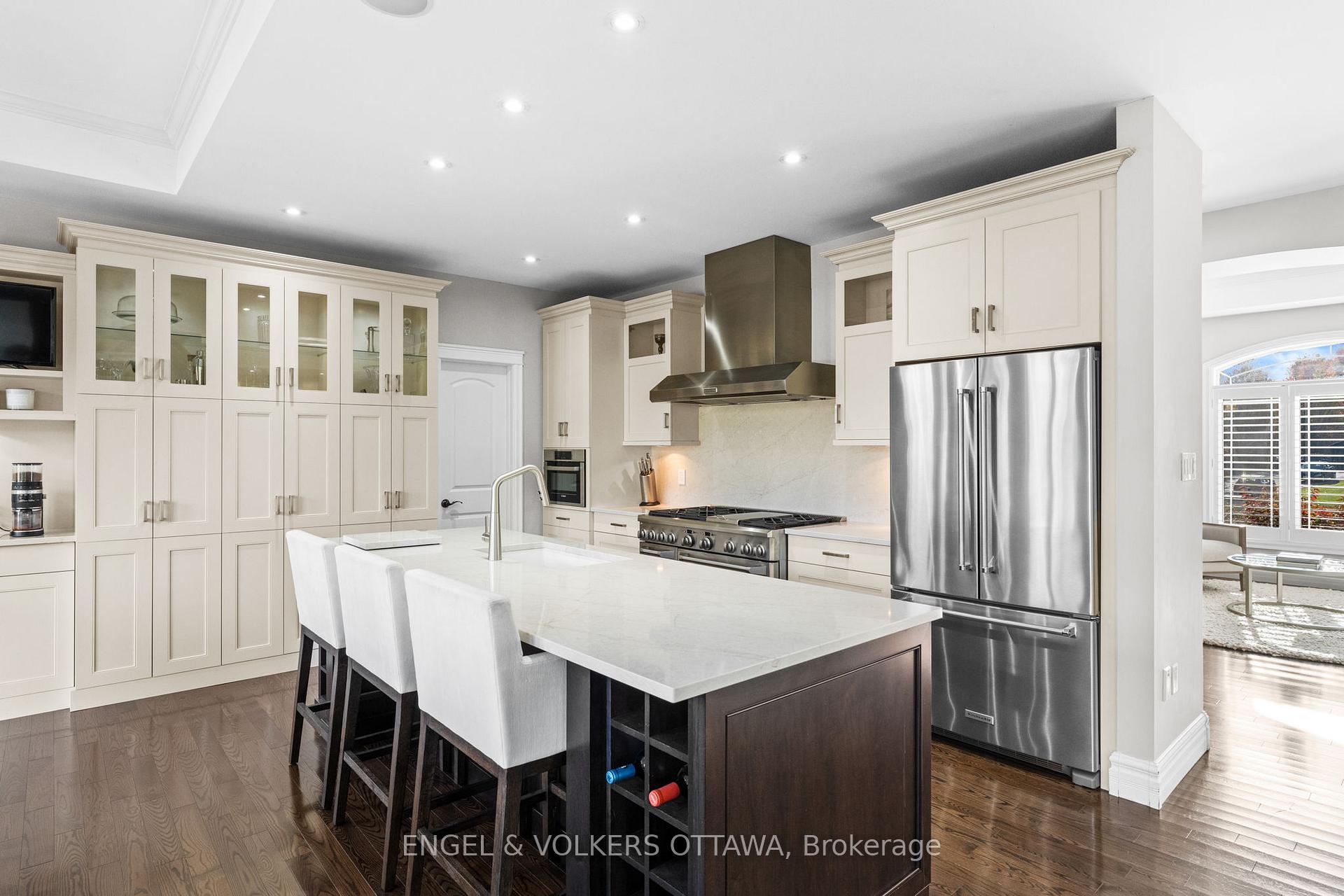 Photo 9 of 5906 Longhearth Way, Ottawa, Manotick East to Manotick Station — HOMEH
