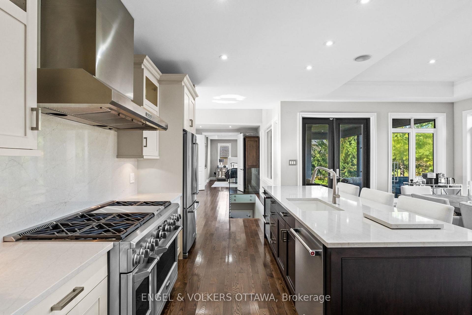 Photo 11 of 5906 Longhearth Way, Ottawa, Manotick East to Manotick Station — HOMEH