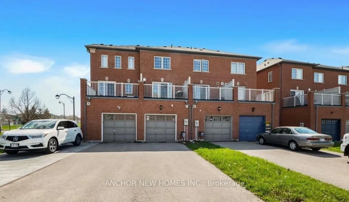 Photo 2 of Unit Lower, 2608 Bur Oak Avenue, Markham, Cornell — HOMEH