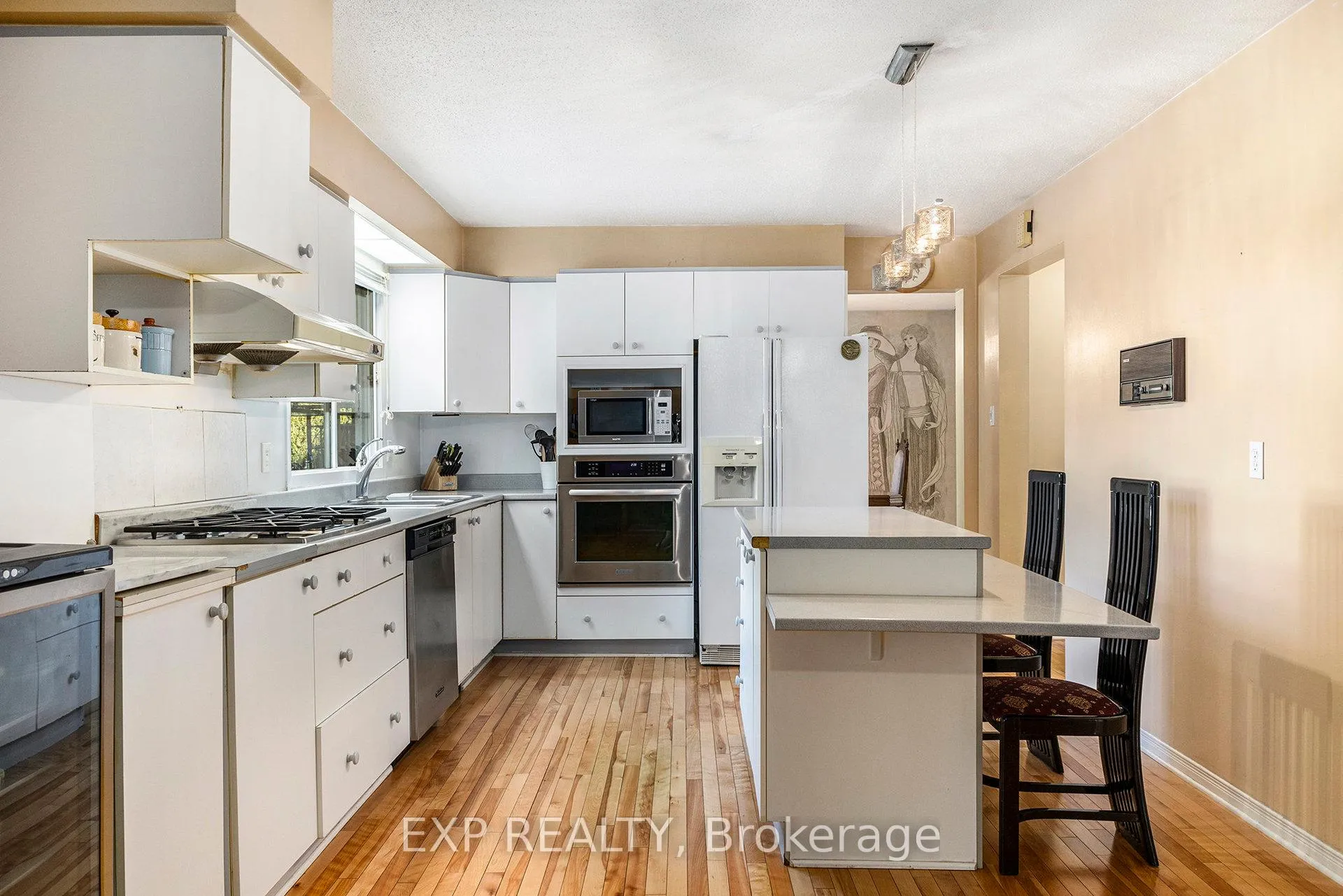 Photo 6 of 10 Pommel Crescent, Ottawa, Kanata - Bridlewood — HOMEH