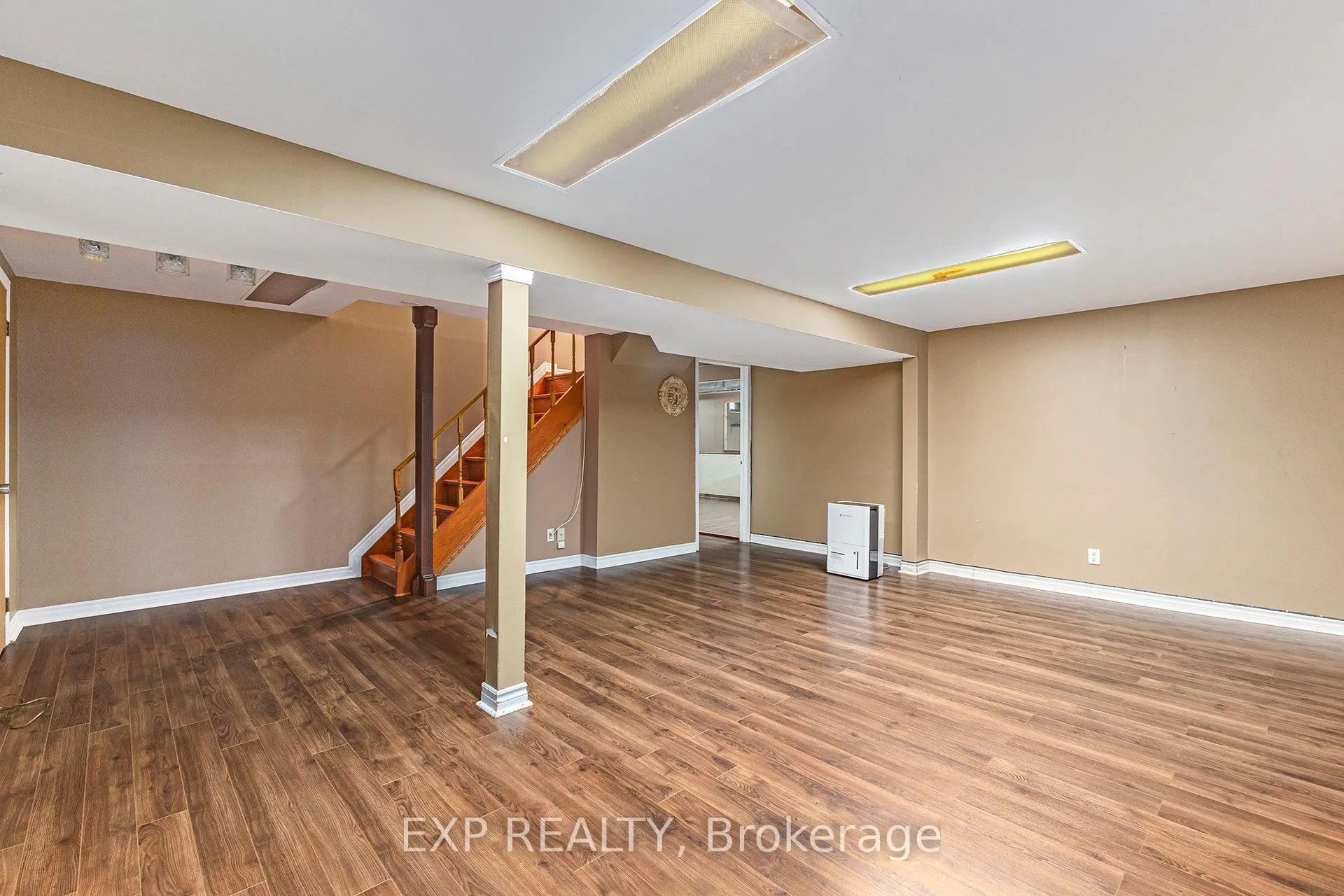 Photo 21 of 10 Pommel Crescent, Ottawa, Kanata - Bridlewood — HOMEH