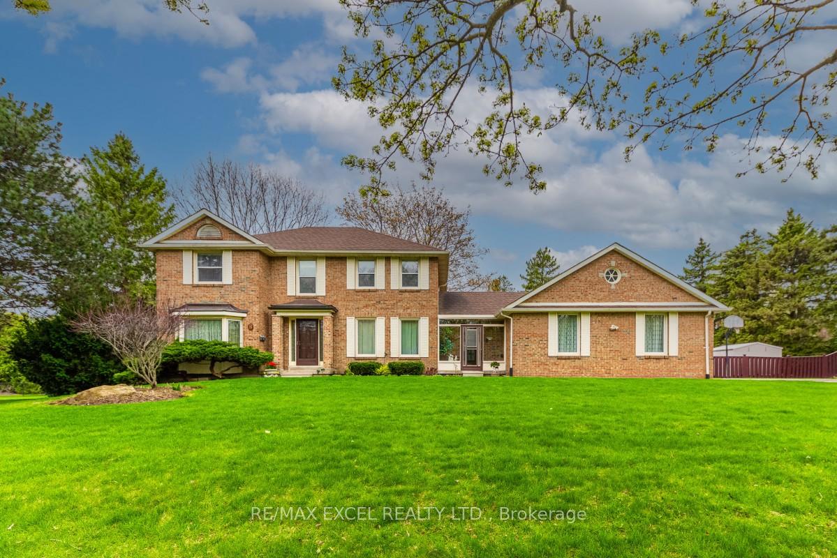 Photo 1 of 8 Boyd Court, Markham, Victoria Square — HOMEH