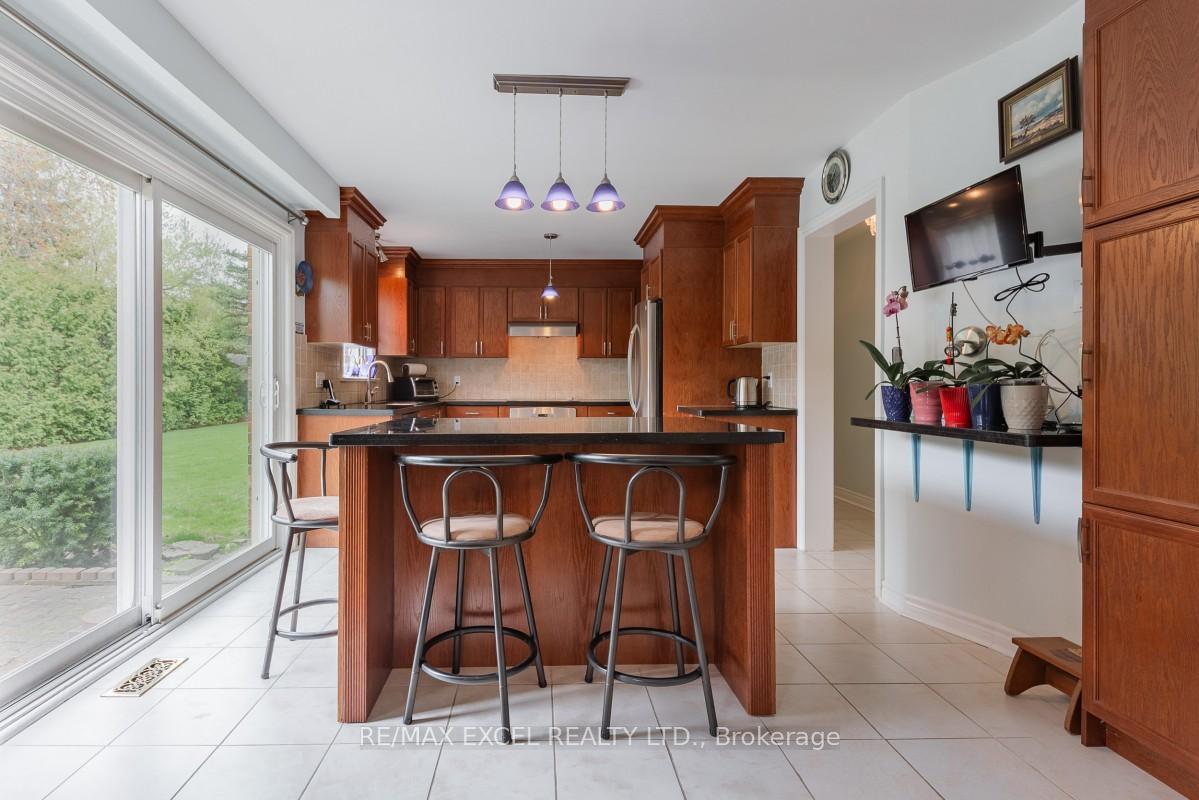 Photo 12 of 8 Boyd Court, Markham, Victoria Square — HOMEH