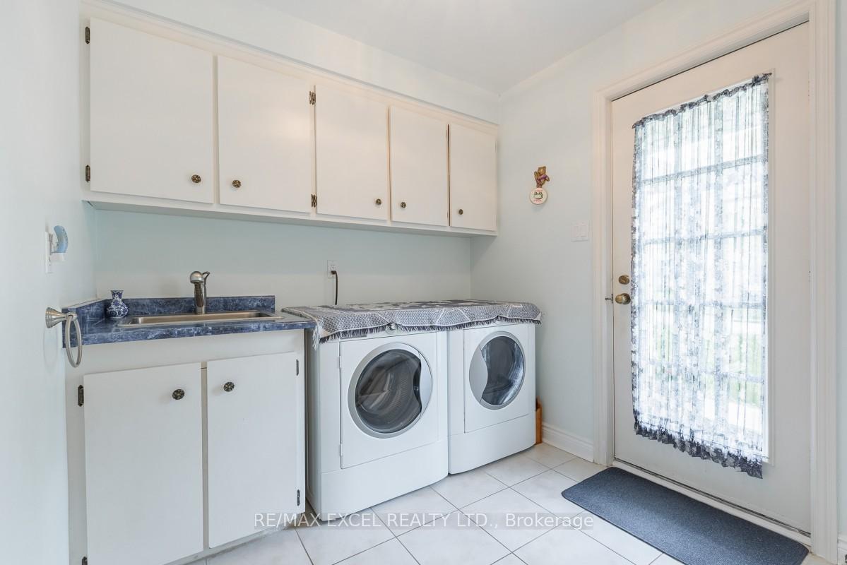 Photo 16 of 8 Boyd Court, Markham, Victoria Square — HOMEH