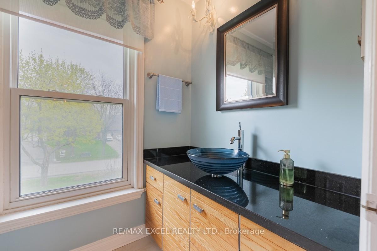 Photo 21 of 8 Boyd Court, Markham, Victoria Square — HOMEH