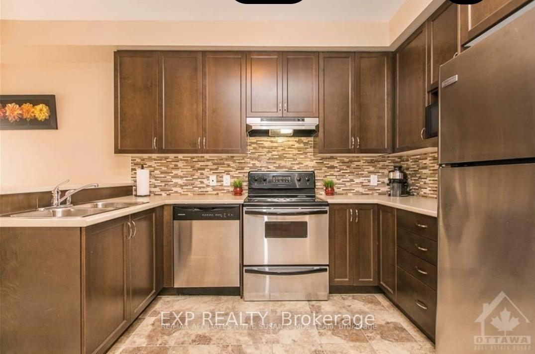 Photo 8 of 296 Losino Crescent, Ottawa, Kanata - Emerald Meadows/Trailwest — HOMEH