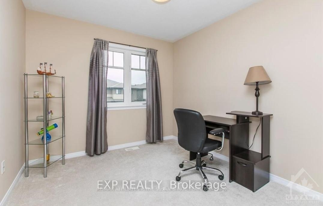 Photo 14 of 296 Losino Crescent, Ottawa, Kanata - Emerald Meadows/Trailwest — HOMEH