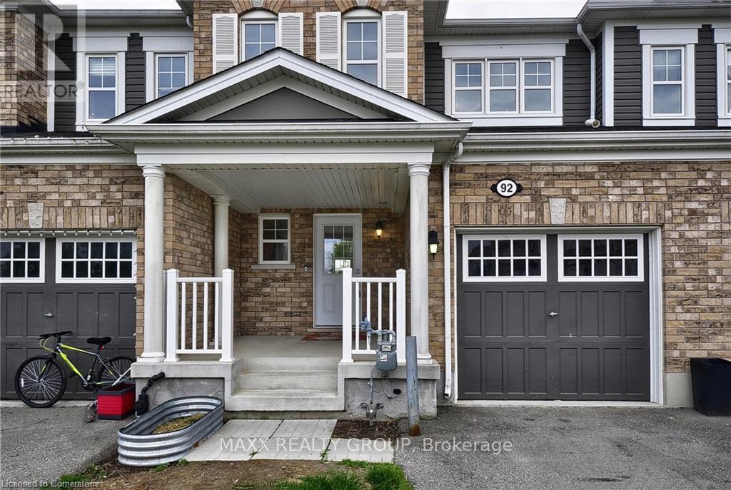 Photo 2 of 92 Glenvista Drive, Kitchener — HOMEH