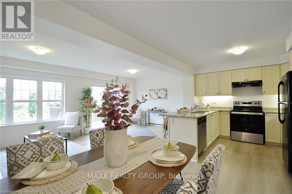 Photo 4 of 92 Glenvista Drive, Kitchener — HOMEH