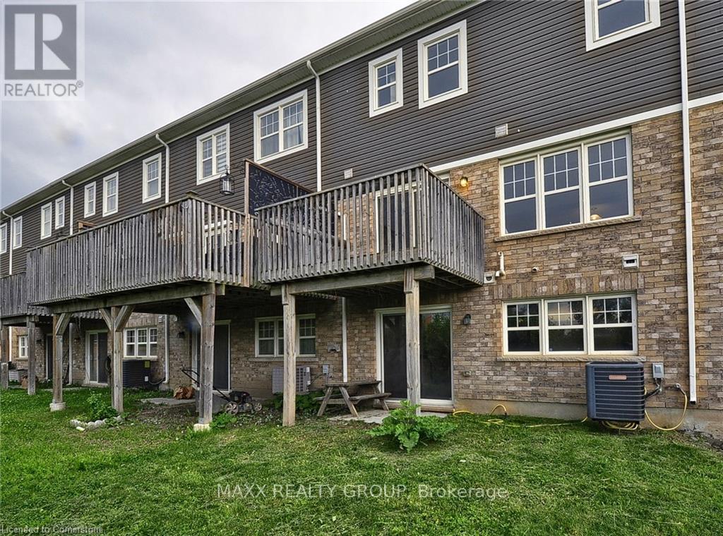 Photo 29 of 92 Glenvista Drive, Kitchener — HOMEH