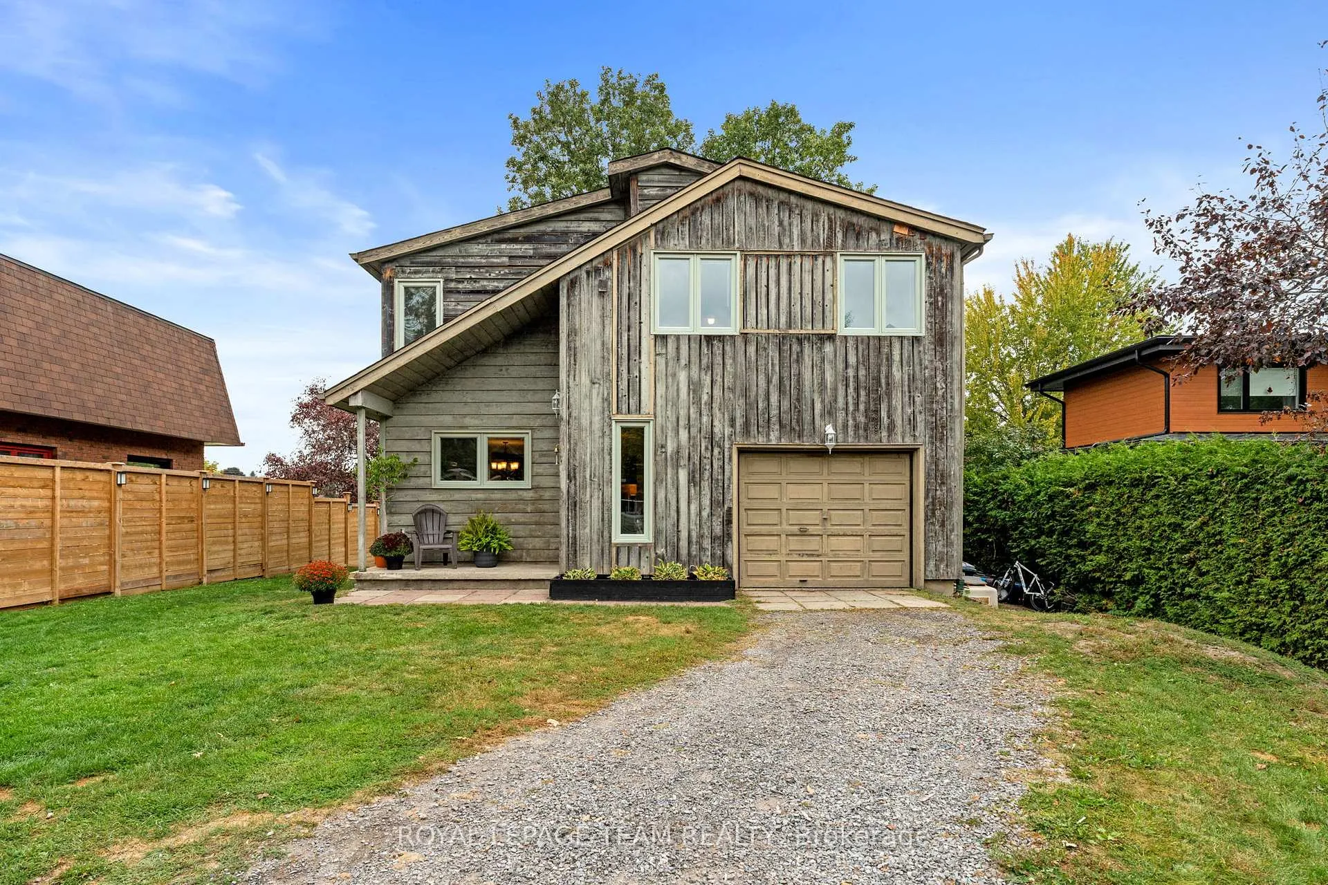 Photo 1 of 1119 Firefly Lane, Ottawa, Manotick South to Roger Stevens — HOMEH
