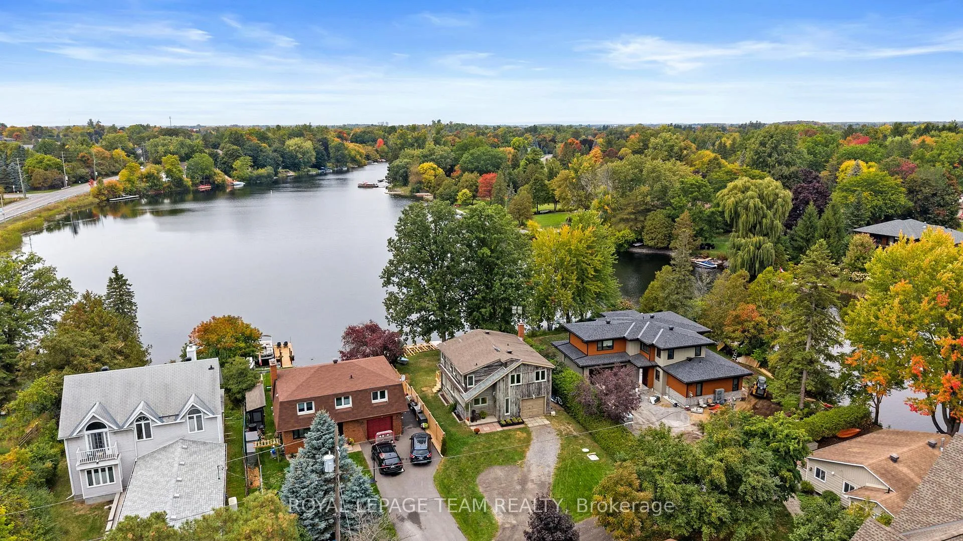 Photo 4 of 1119 Firefly Lane, Ottawa, Manotick South to Roger Stevens — HOMEH