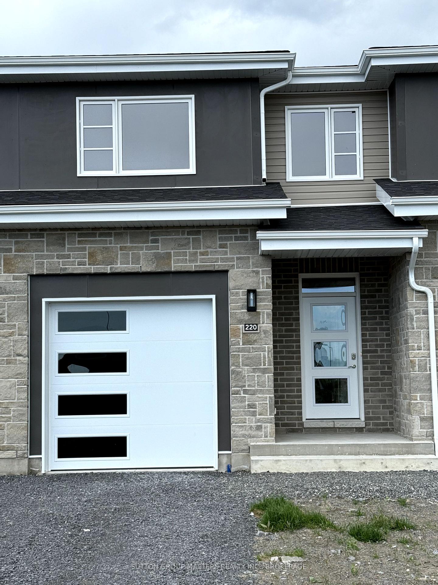 Photo 1 of 220 Dr Richard James Crescent, Loyalist, Amherstview — HOMEH