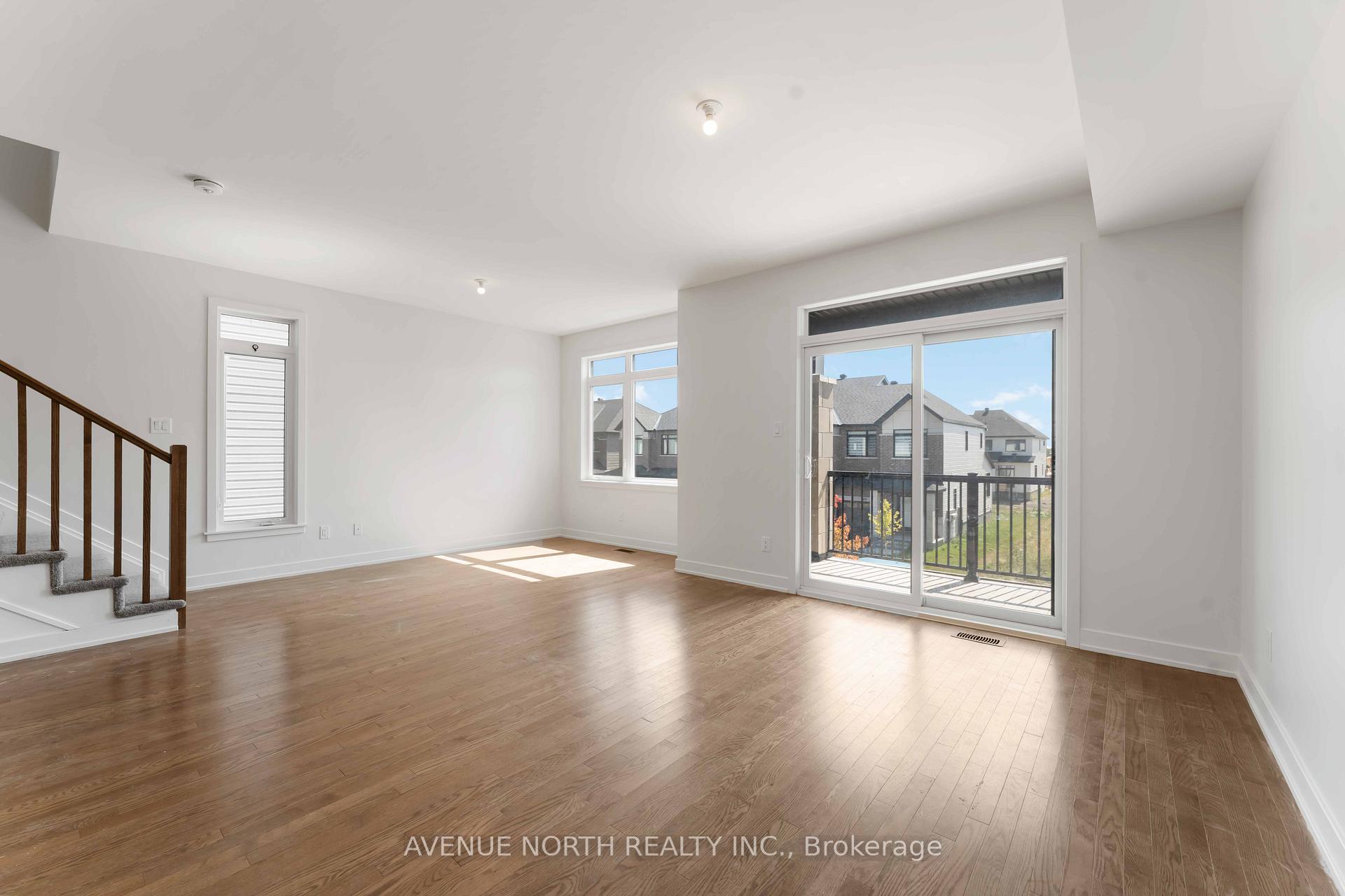 Photo 9 of 870 Anciano Crescent, Ottawa, Kanata - Emerald Meadows/Trailwest — HOMEH